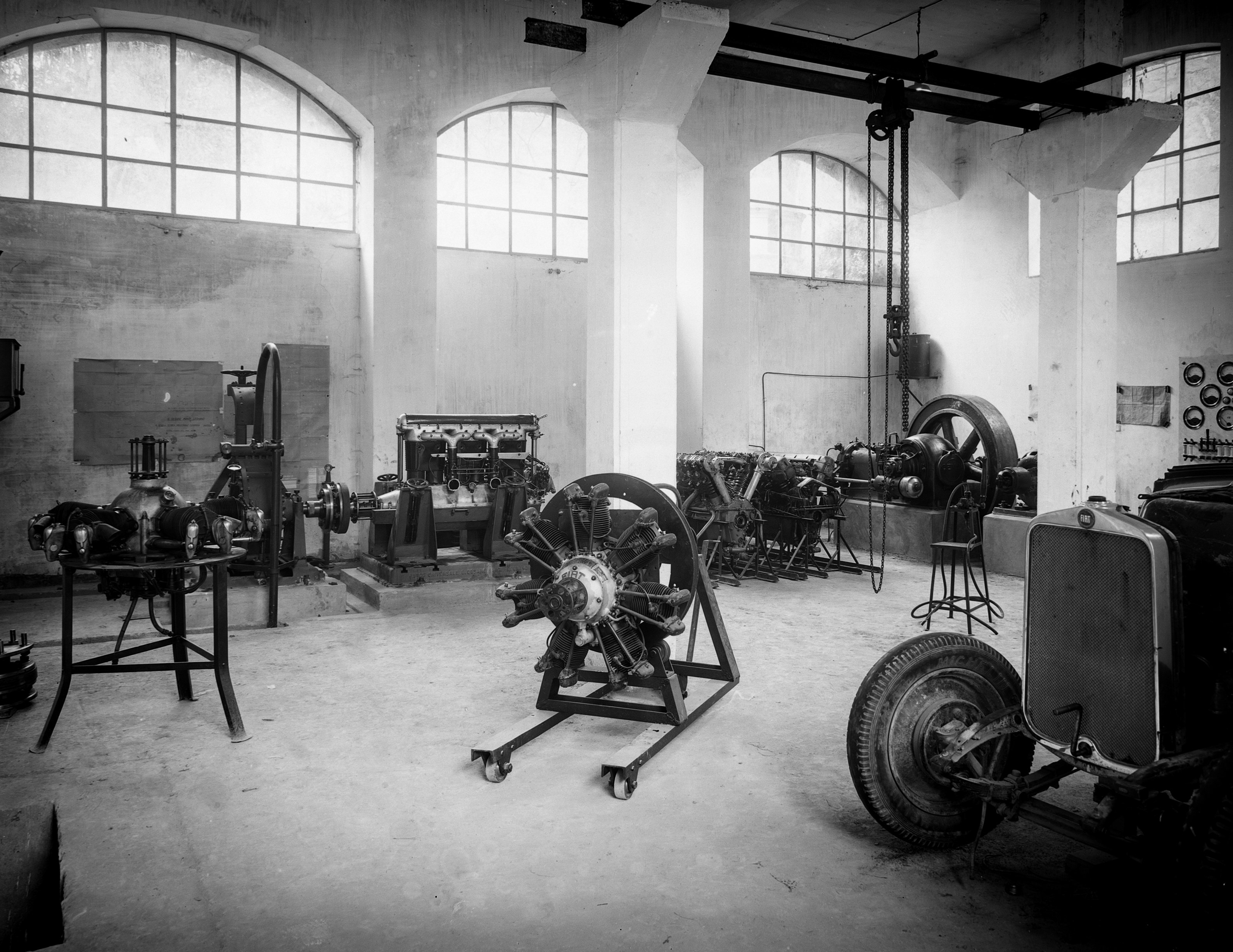 Istituto scolastico Alfonso Casanova <Napoli> - Fotografie (negativo) di Anonimo, Regia Scuola Industriale Alfonso Casanova (secondo quarto XX)