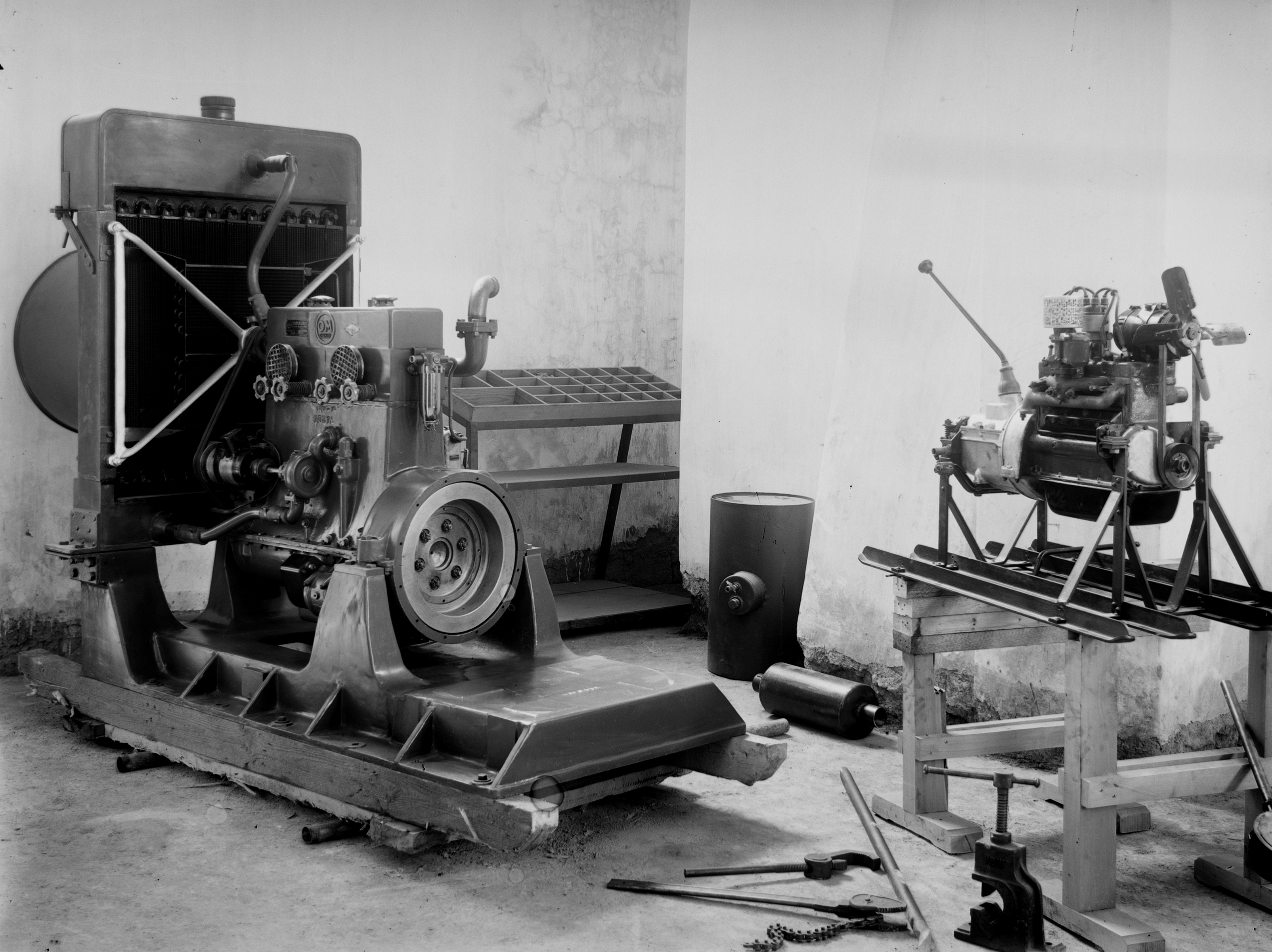 Istituto scolastico Alfonso Casanova <Napoli> - Fotografie (negativo) di Anonimo, Regia Scuola Industriale Alfonso Casanova (secondo quarto XX)