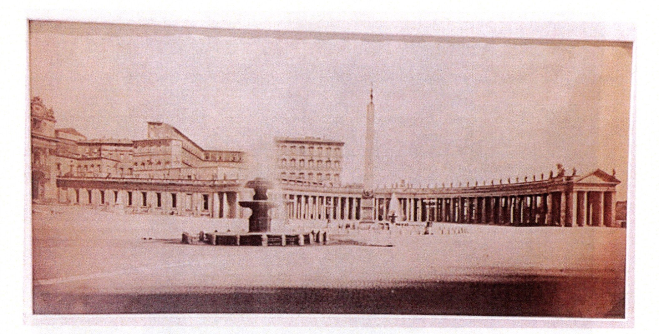 Roma - Piazza San Pietro - 1865 (positivo, insieme) di Macpherson, Robert (XIX)