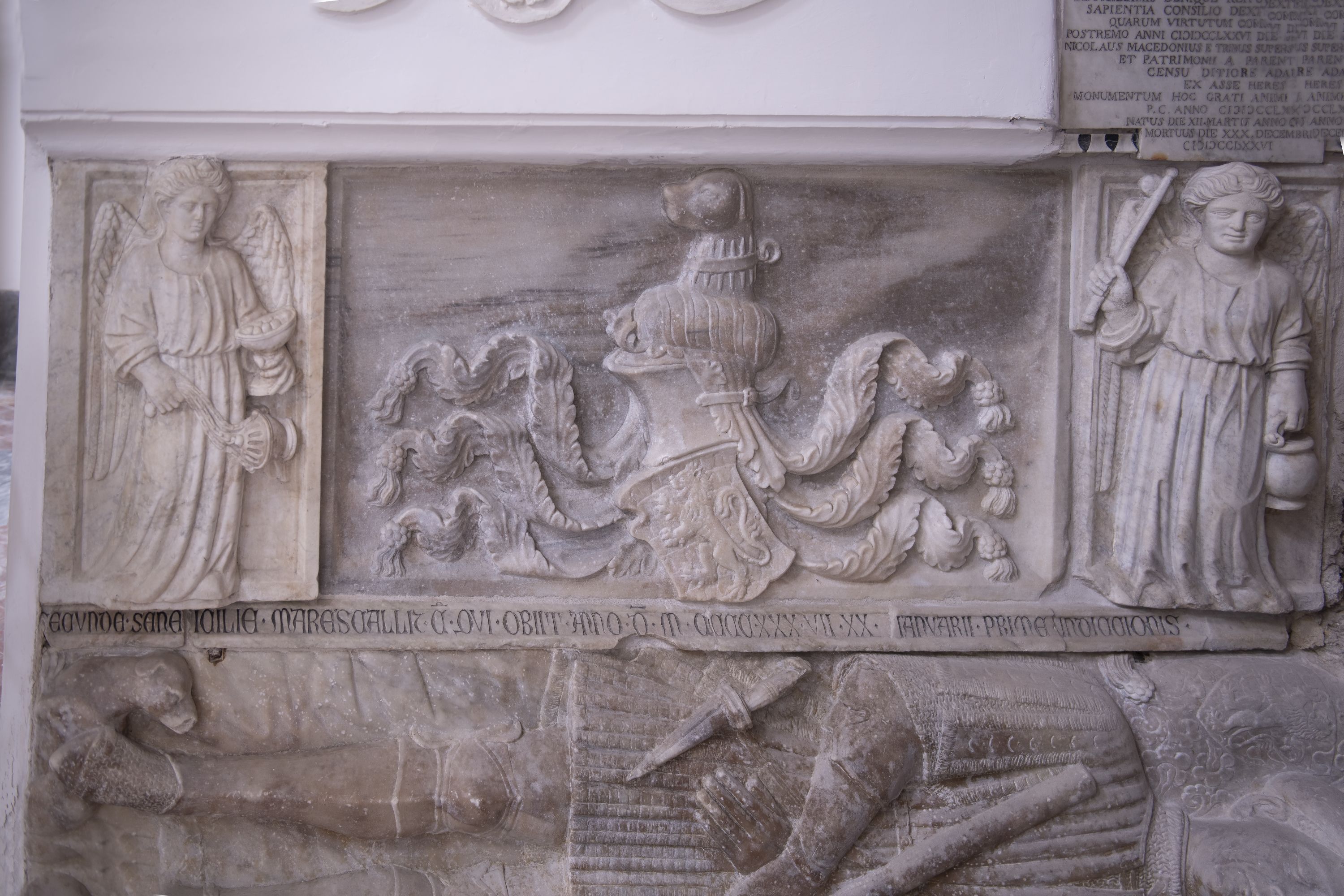 lastra tombale - bottega napoletana (metà sec. XV)