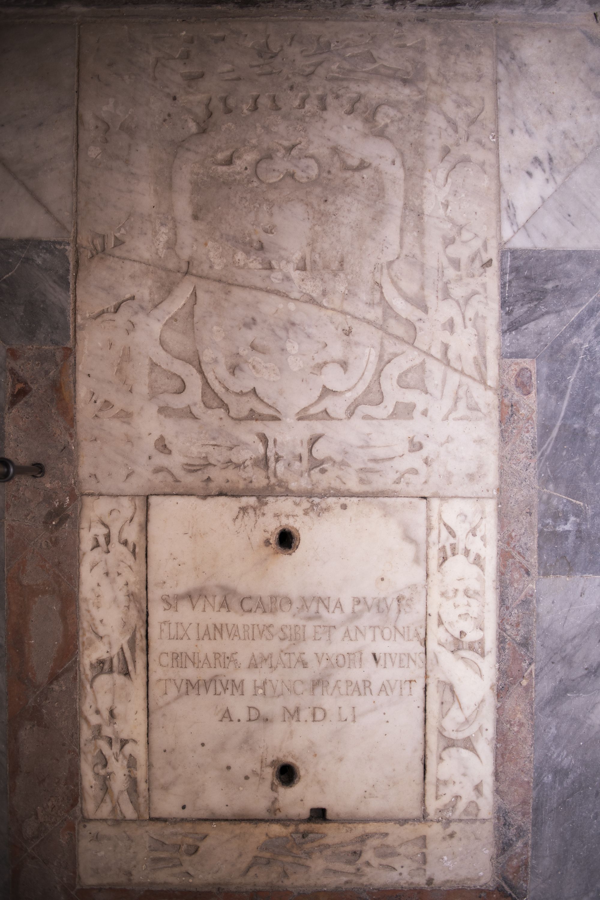 lastra tombale - bottega napoletana (sec. XVI)