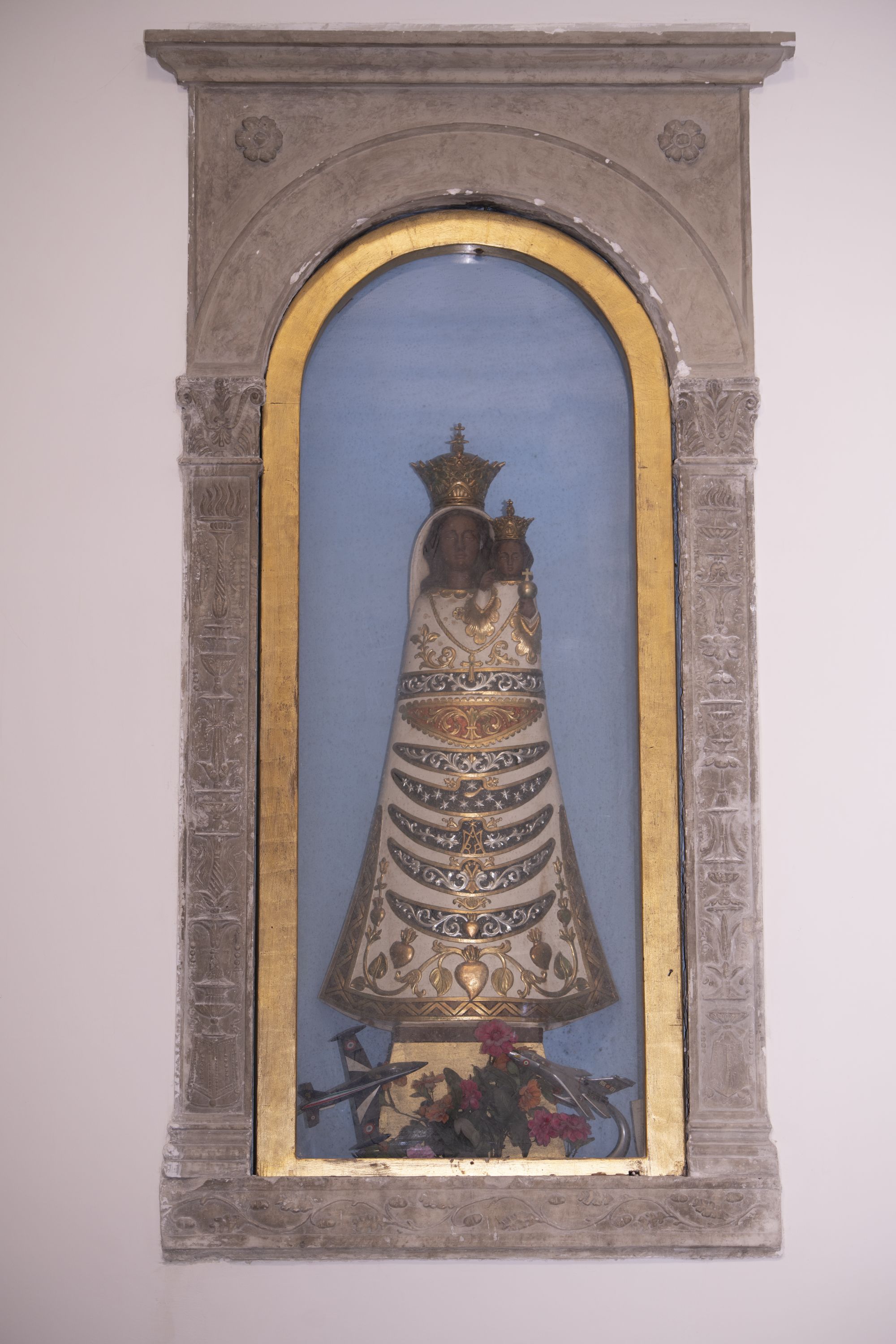motivi decorativi a candelabra (mostra di nicchia) - bottega napoletana (metà sec. XVI)