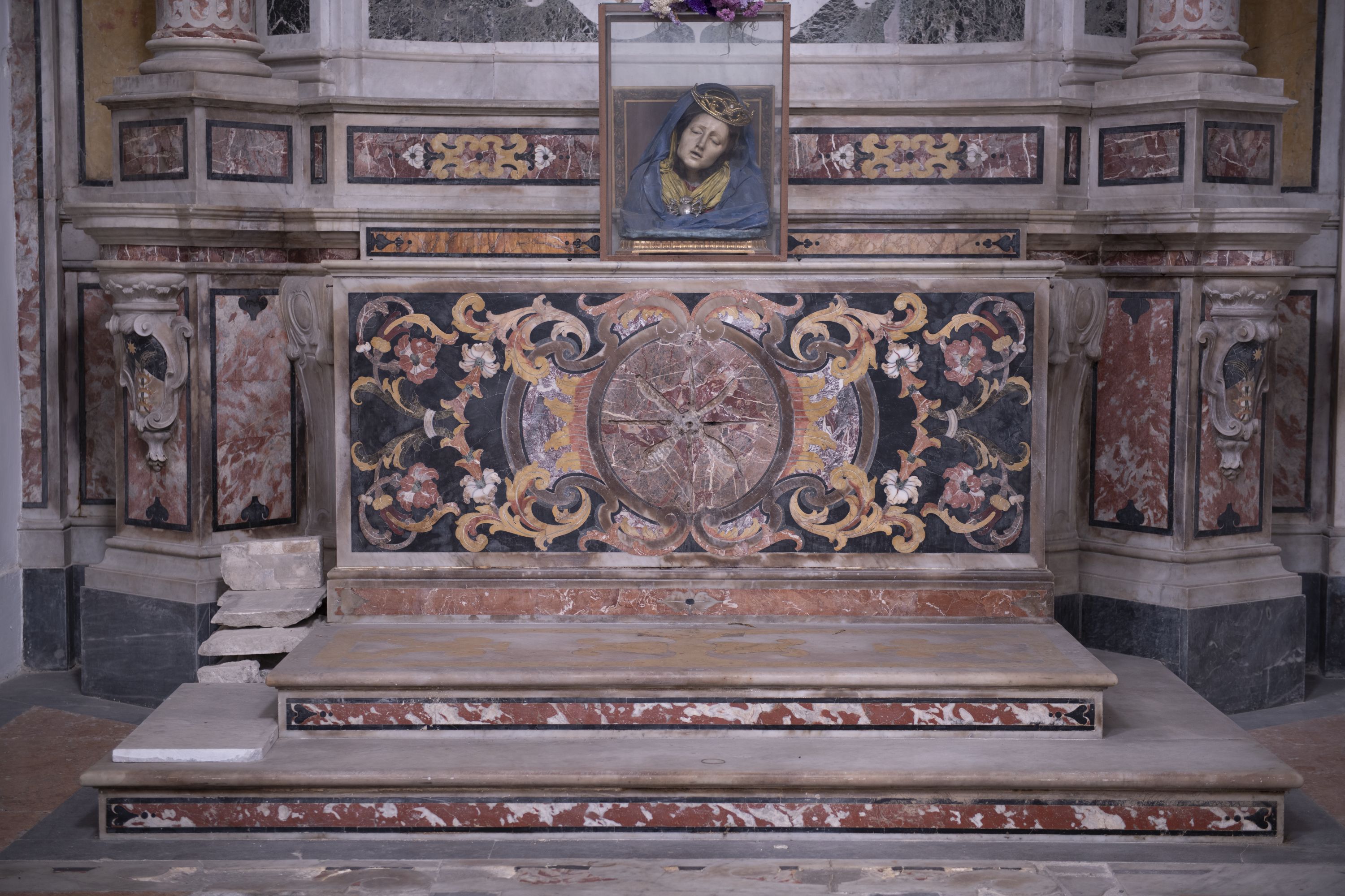 altare di Granucci Bartolomeo (sec. XVIII)