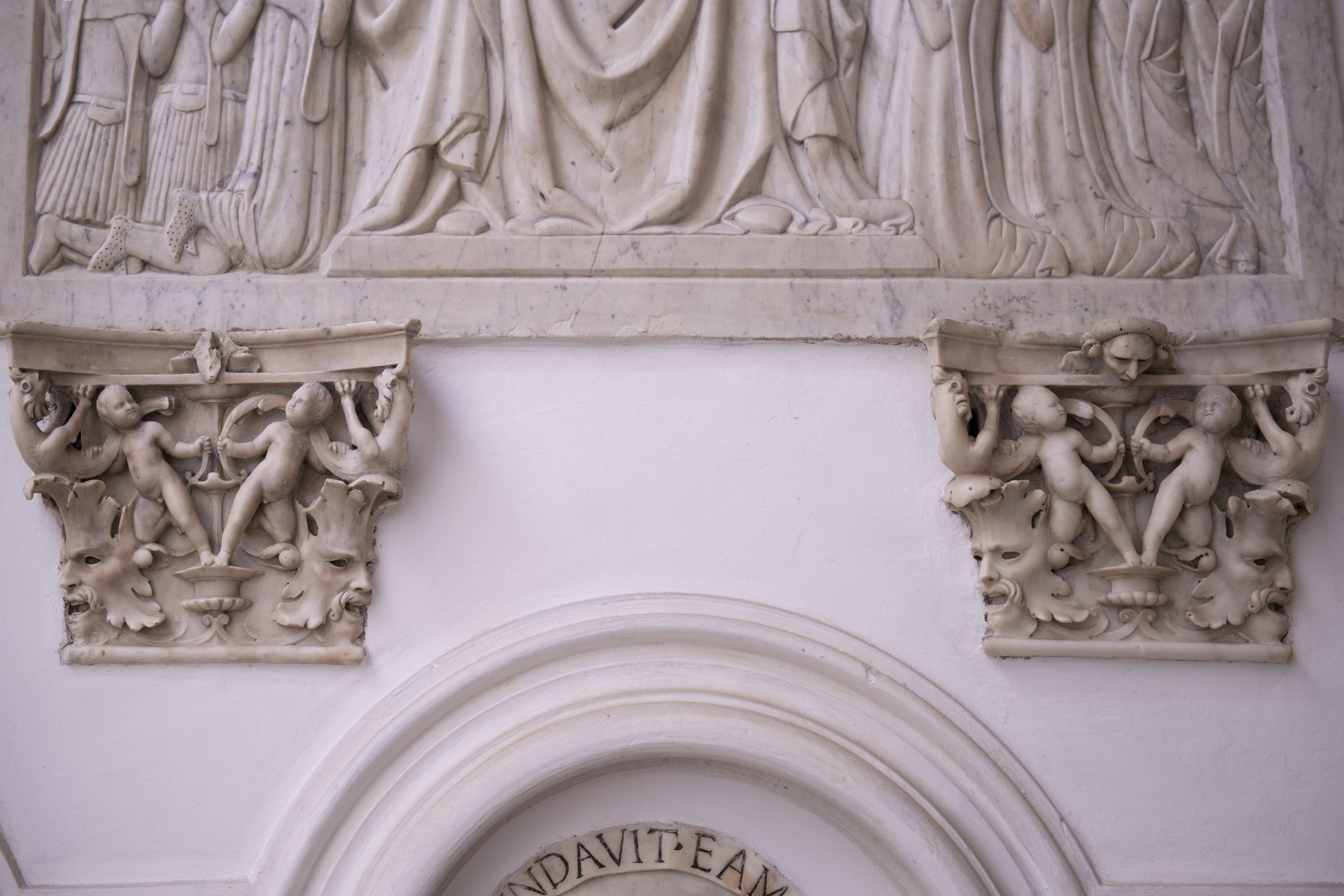 capitello composito, serie - bottega napoletana (prima metà sec. XVI)