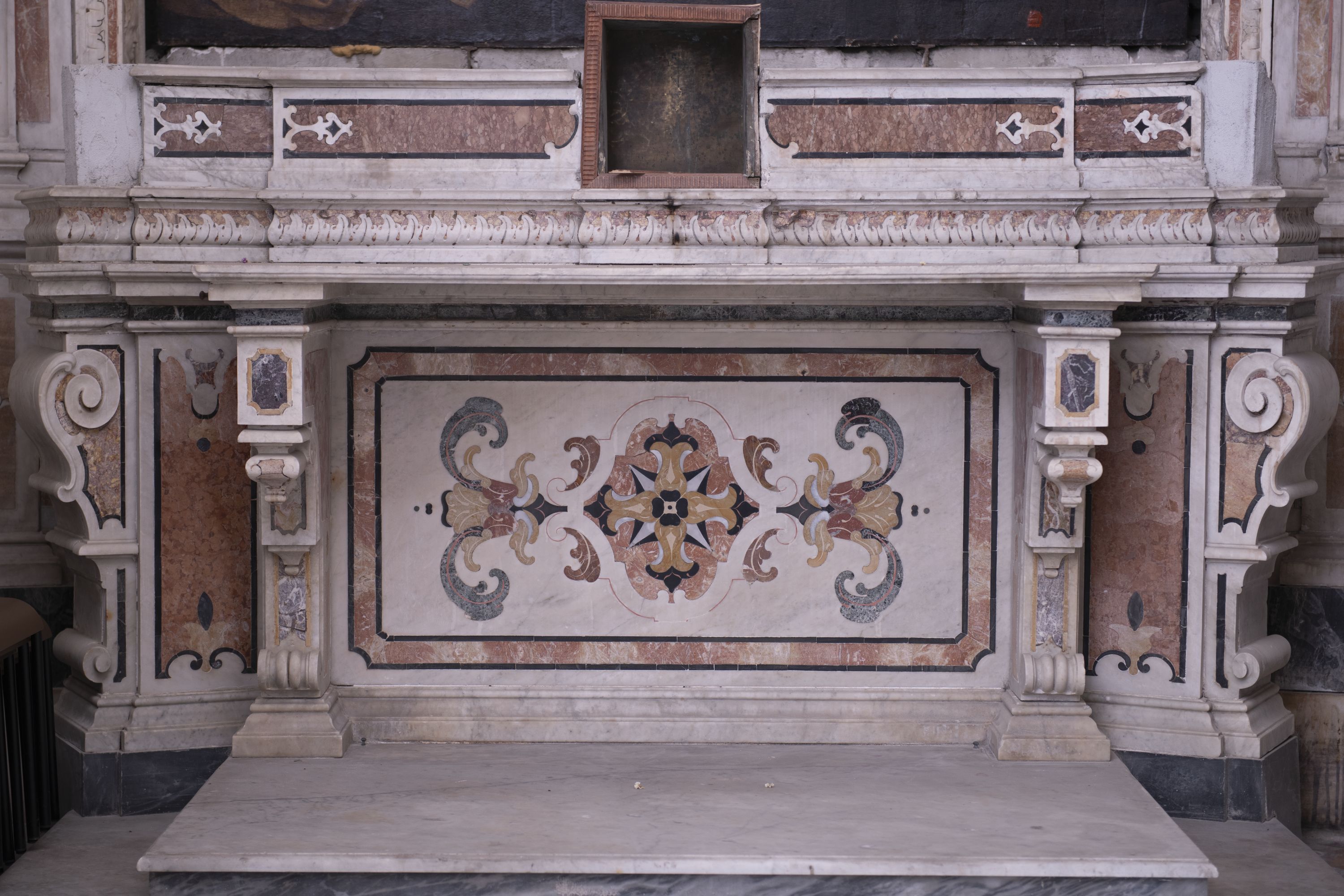 Cristo risorto (sportello di tabernacolo) - bottega napoletana (metà sec. XVIII)