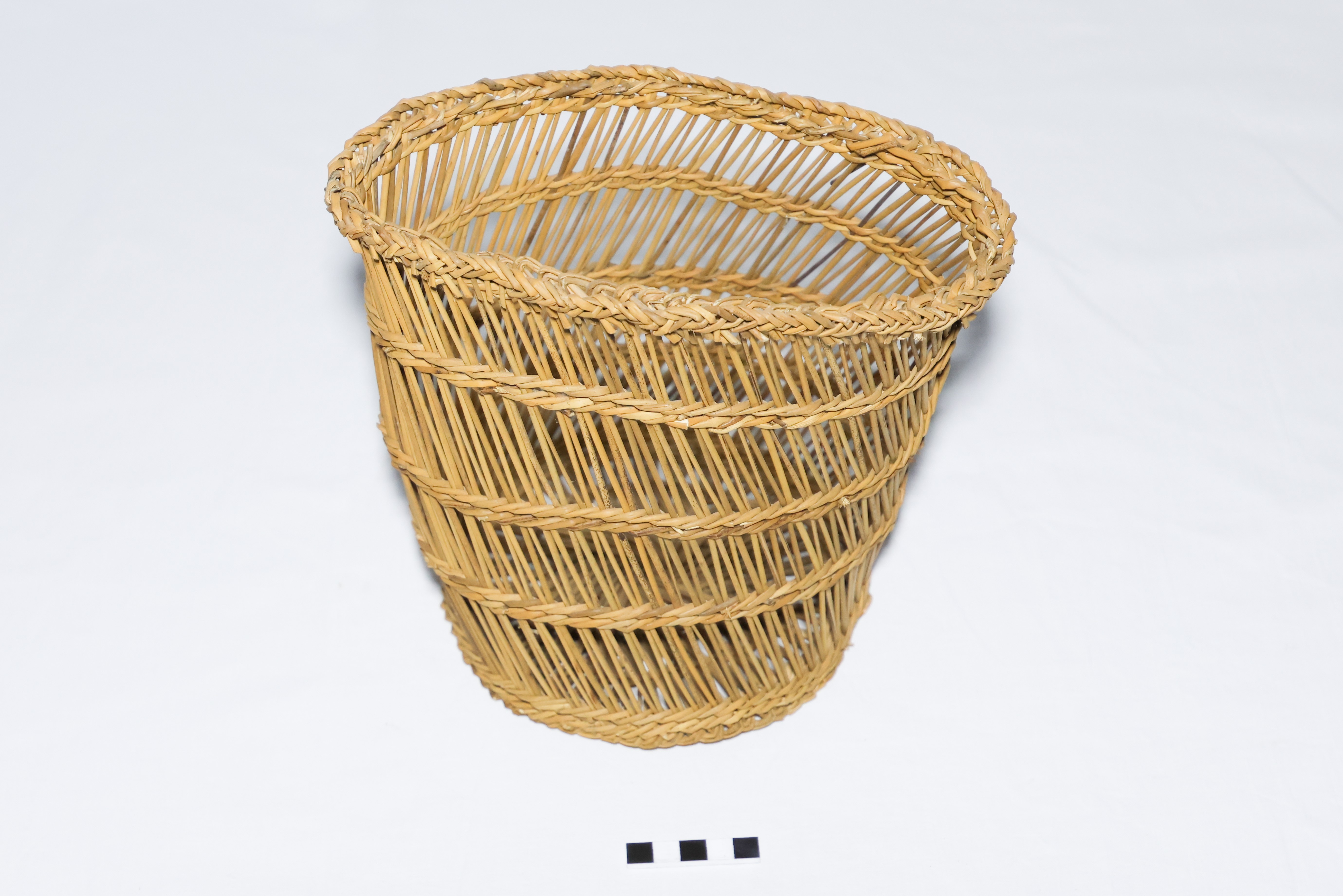 pischedda po recotu (fuscella, ARREDI E SUPPELLETTILI/ CONTENITORI, RECIPIENTI E OGGETTI DI USO DOMESTICO)