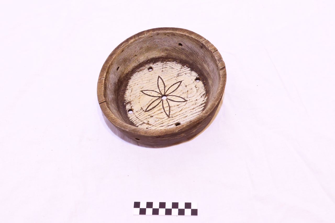 piskèdda de linna po su casu (stampo, per formaggio, STRUMENTI E ACCESSORI/ ARTIGIANALI)