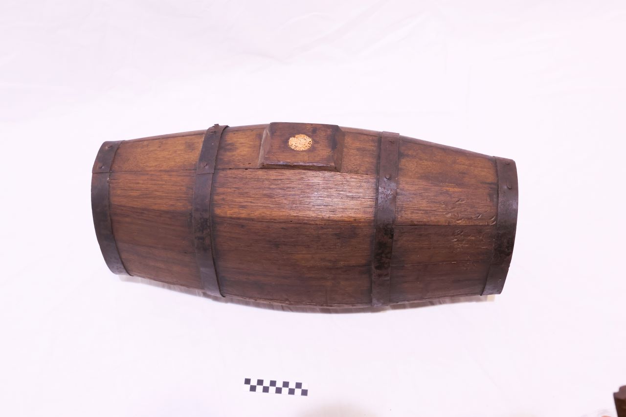 barilotto, barrileddu (barile, ARREDI E SUPPELLETTILI/ CONTENITORI, RECIPIENTI E OGGETTI DI USO DOMESTICO)