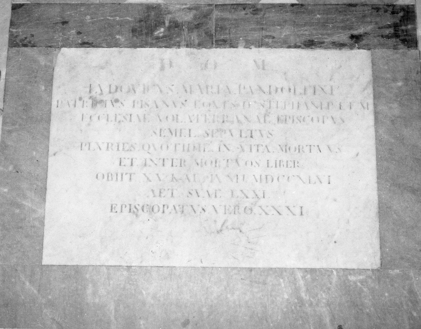 lapide tombale - bottega italiana (XVIII)