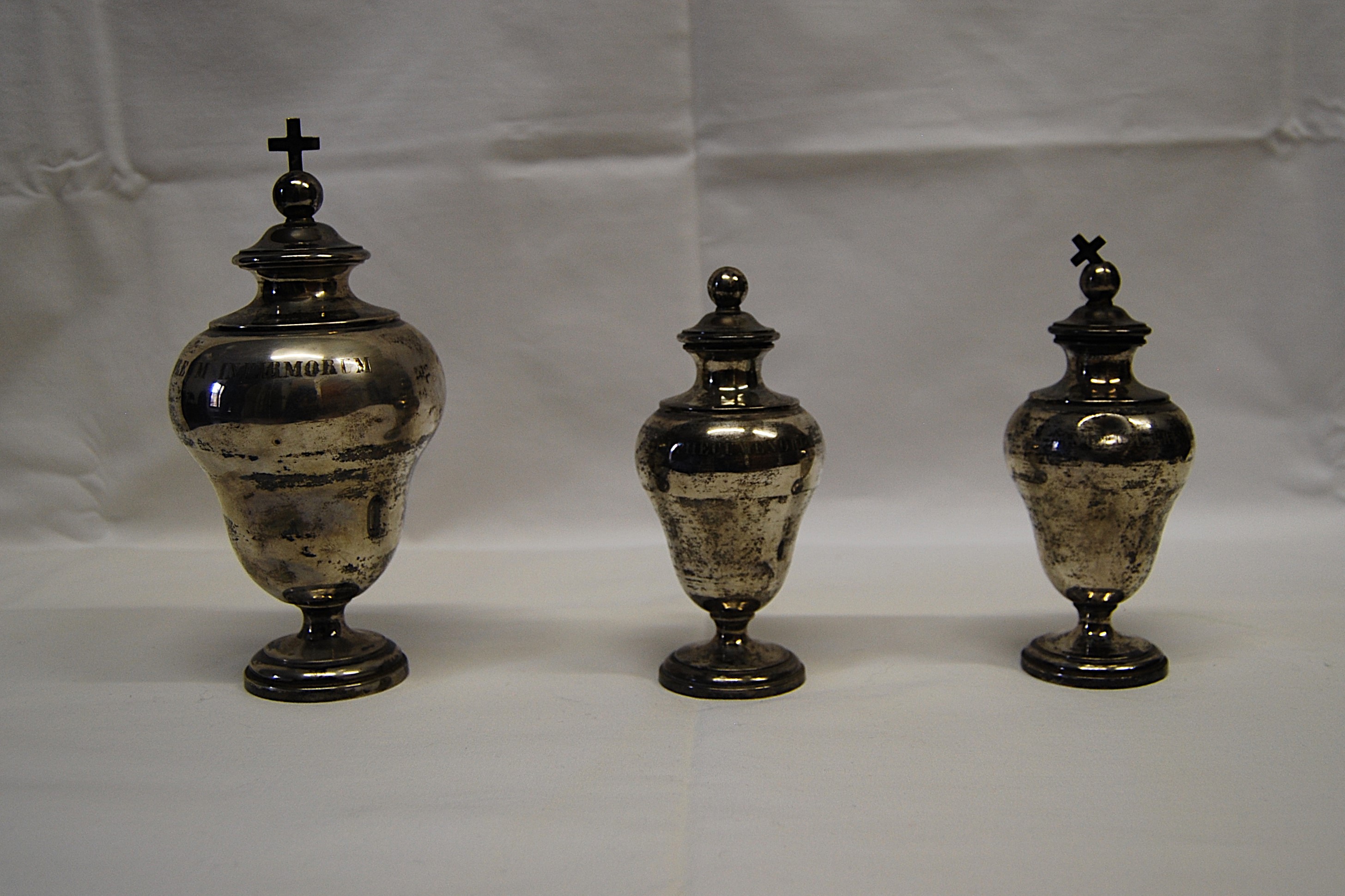 vasetti per oli santi, serie - bottega italiana (fine XVIII)