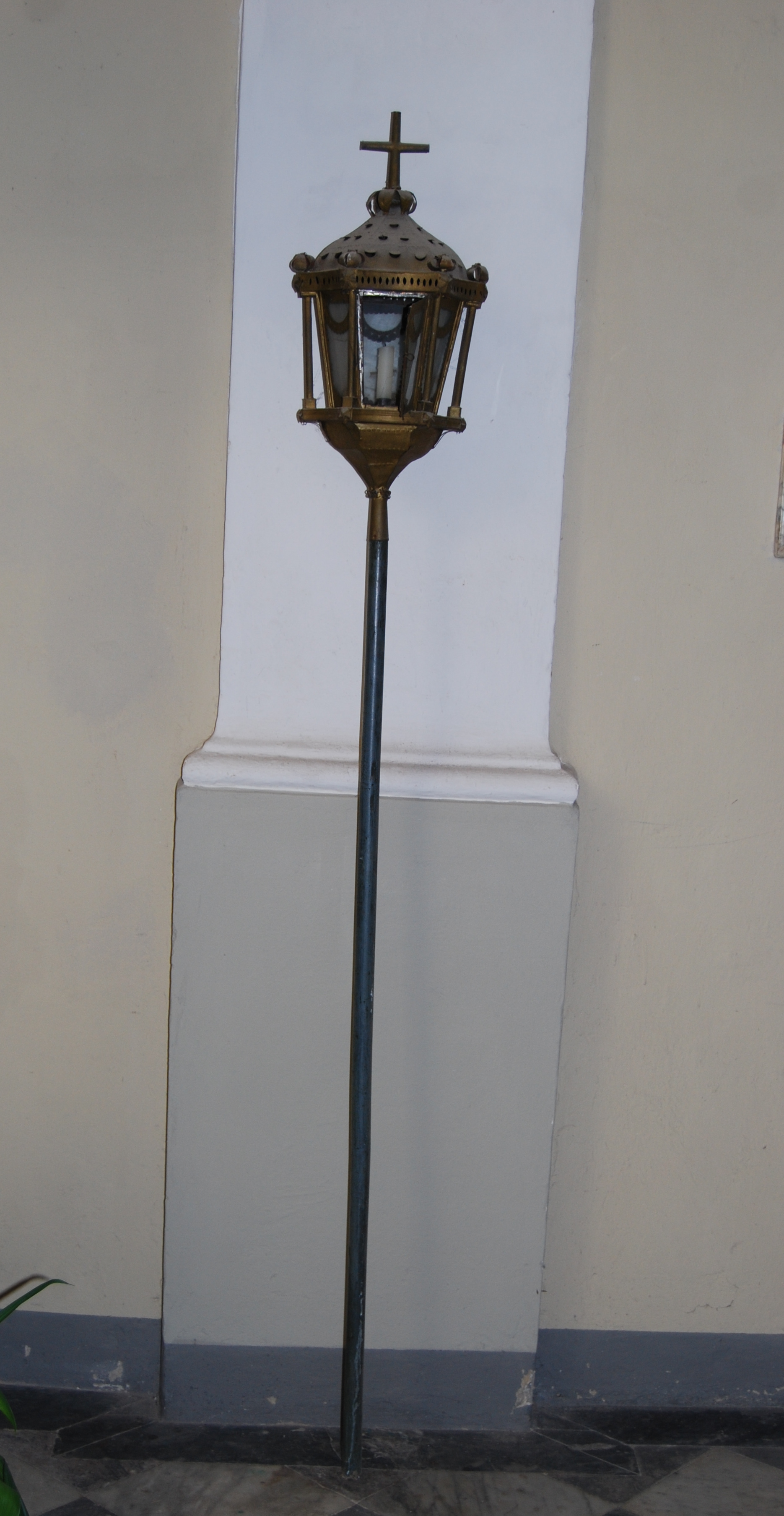 lanterna processionale, serie - bottega volterrana (sec. XVIII)