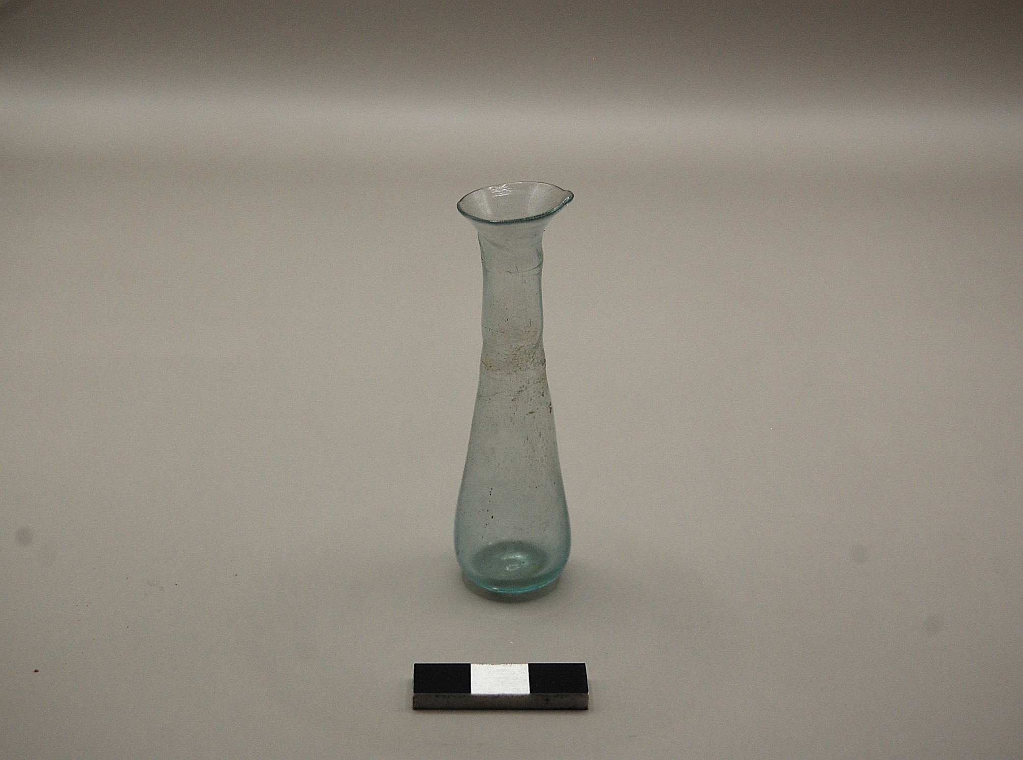 Balsamario, Isings 8/27 (Sec. II d.C)