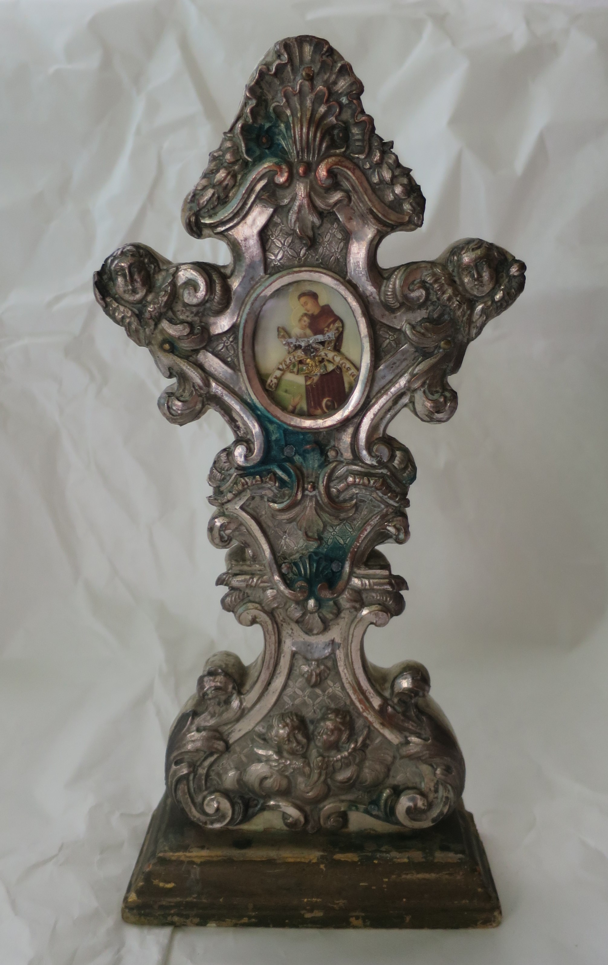 Sant'Antonio da Padova con Gesù Bambino, motivi decorativi vegetali e floreali con cherubini (reliquiario - a ostensorio) - ambito ligure-piemontese (seconda metà XVIII)