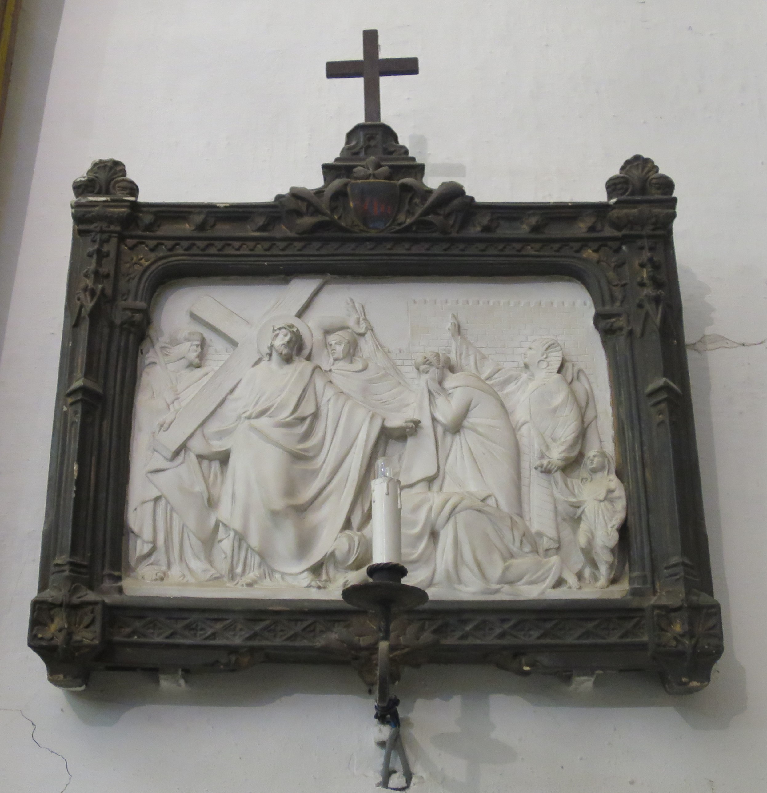 Via Crucis - Stazione VIII, Cristo è pianto dalle donne di Gerusalemme (rilievo, elemento d'insieme) - ambito francese (terzo quarto XIX)