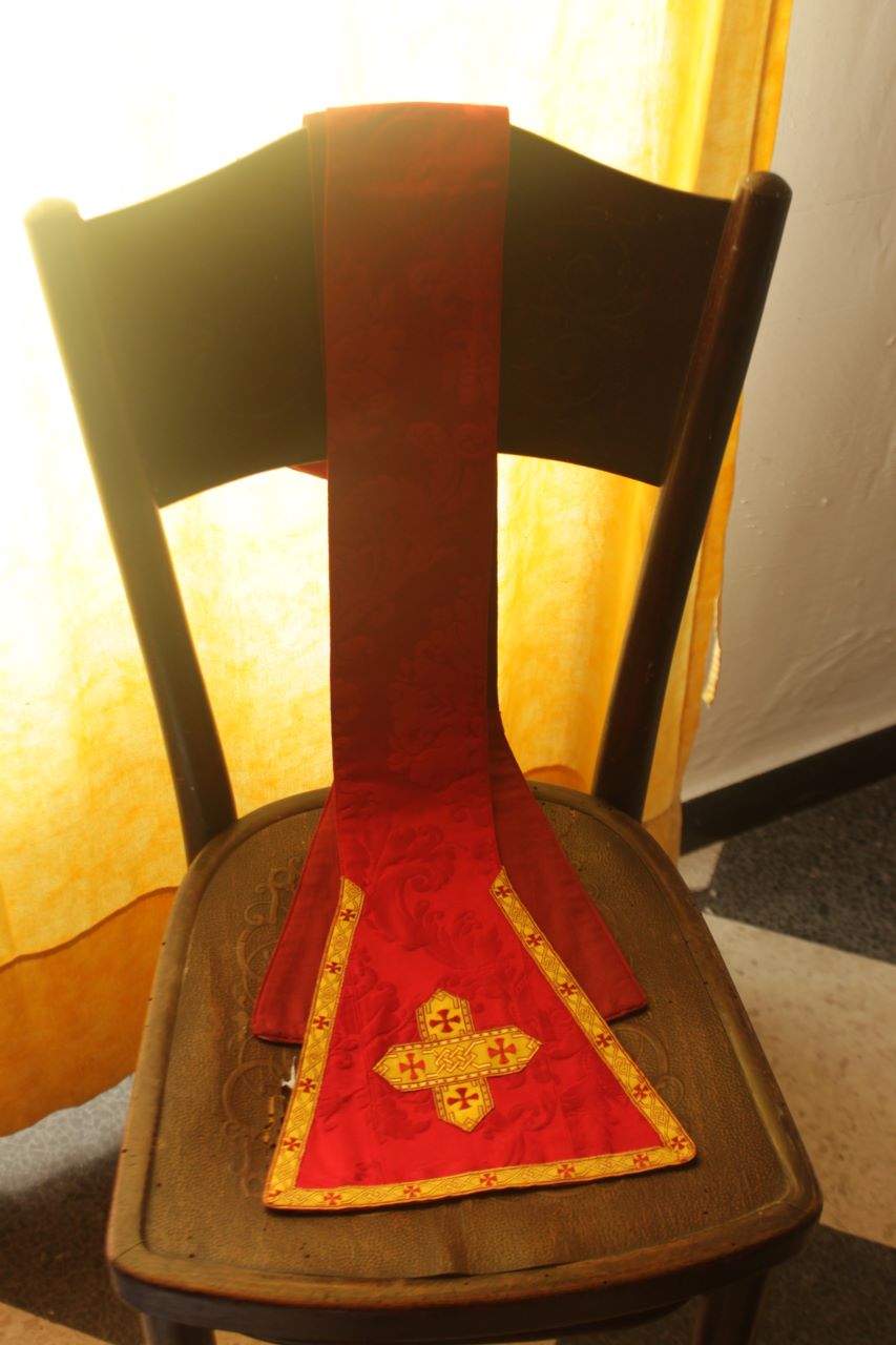 croci e motivi decorativi floreali (stola, elemento d'insieme) - manifattura piemontese (prima metà XX)