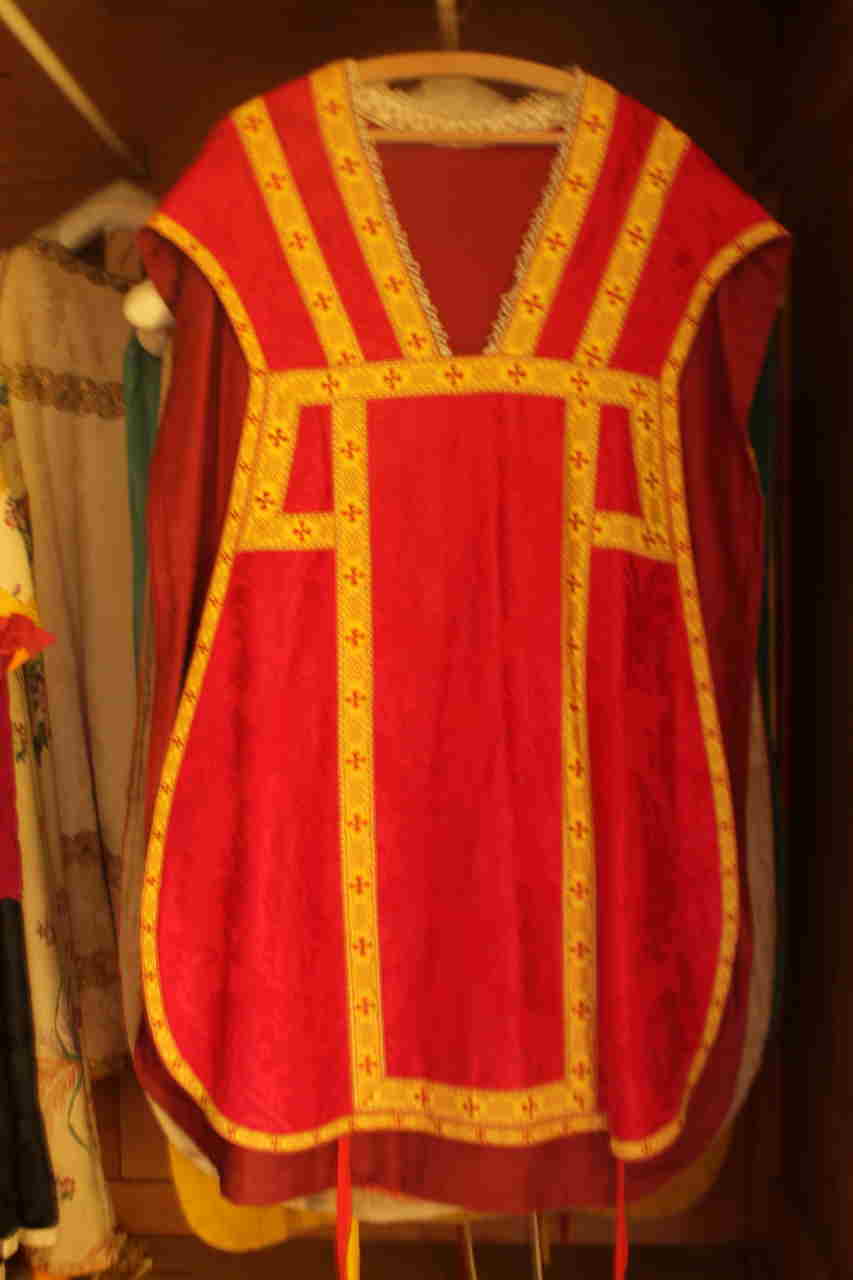 croce e motivi decorativi floreali (pianeta, elemento d'insieme) - manifattura piemontese (prima metà XX)