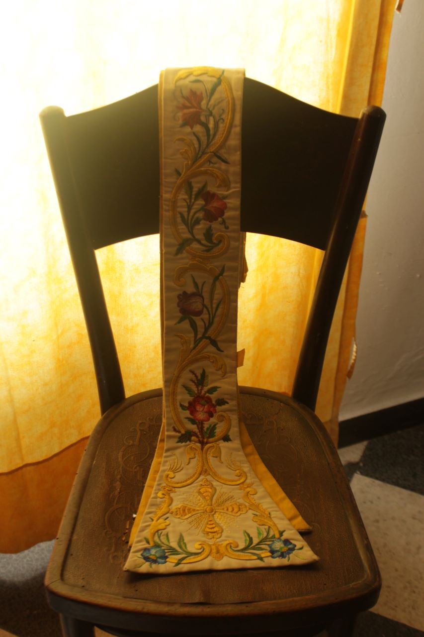 croci e motivi decorativi floreali (stola, elemento d'insieme) - manifattura piemontese (XIX)