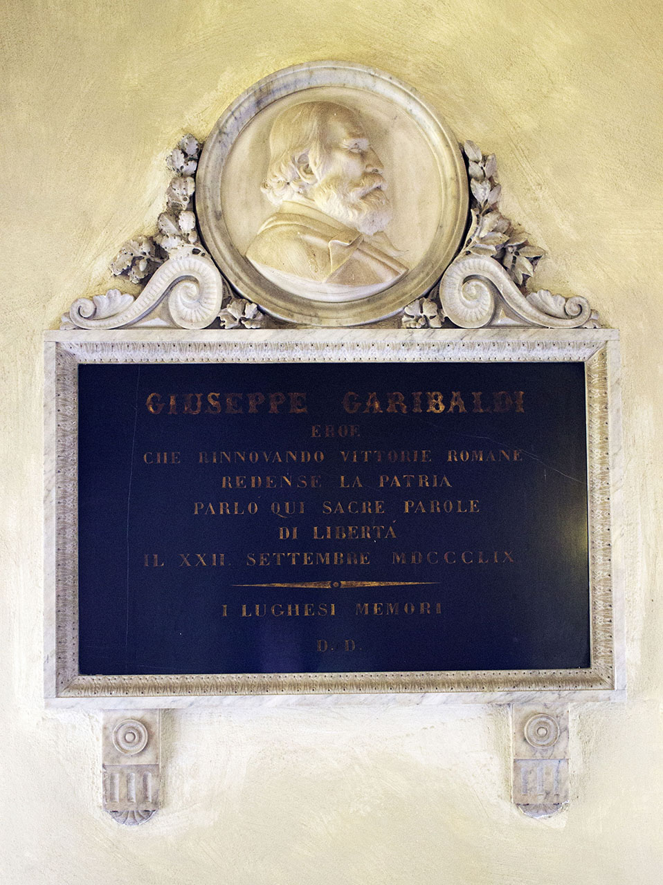 ritratto di Giuseppe Garibaldi (lapide commemorativa, opera isolata) di Visani Domenico (XIX)