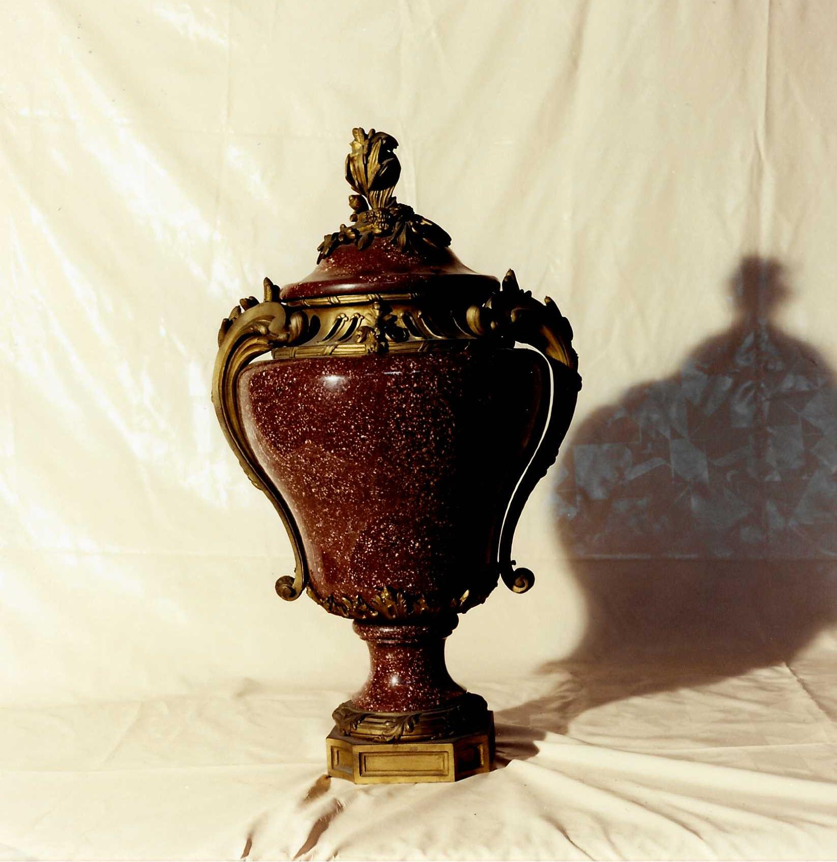 serie di due vasi (vaso) di Ignoto artigiano (seconda metà XVIII)