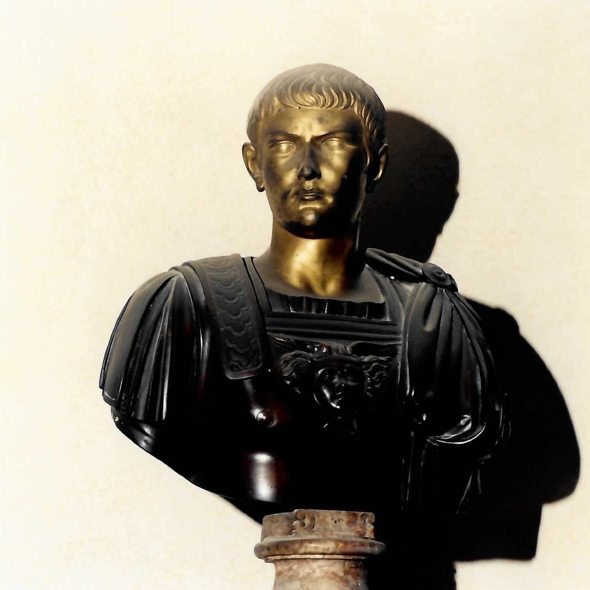 Busto con testa-ritratto virile (scultura, opera isolata) di Ignoto scultore (XVIII - XIX, fine/inizio)