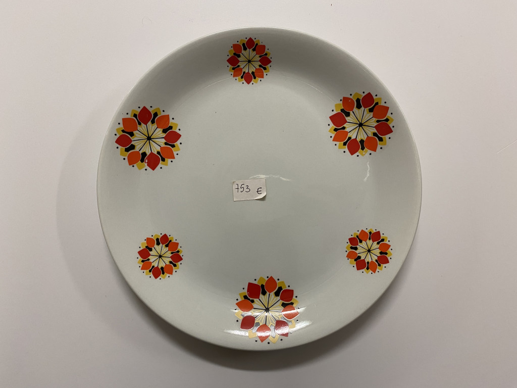 motivi decorativi floreali (piatto piano, opera isolata) - ambito friulano (terzo quarto XX)