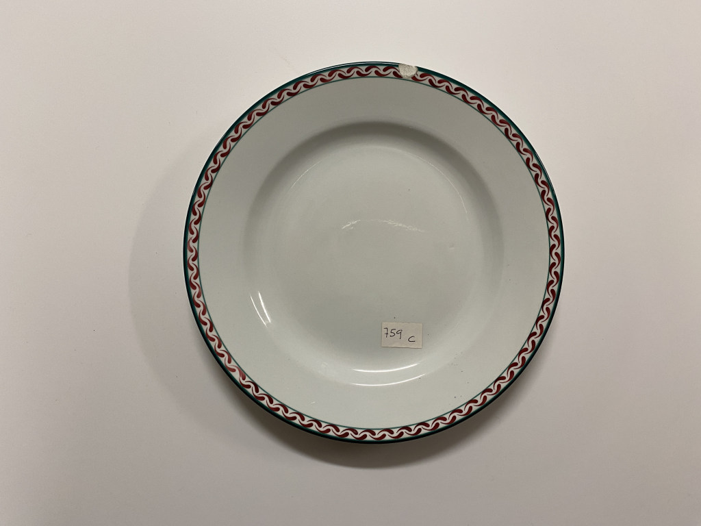 motivi decorativi geometrici (piatto piano, opera isolata) - ambito friulano (seconda metà XX)