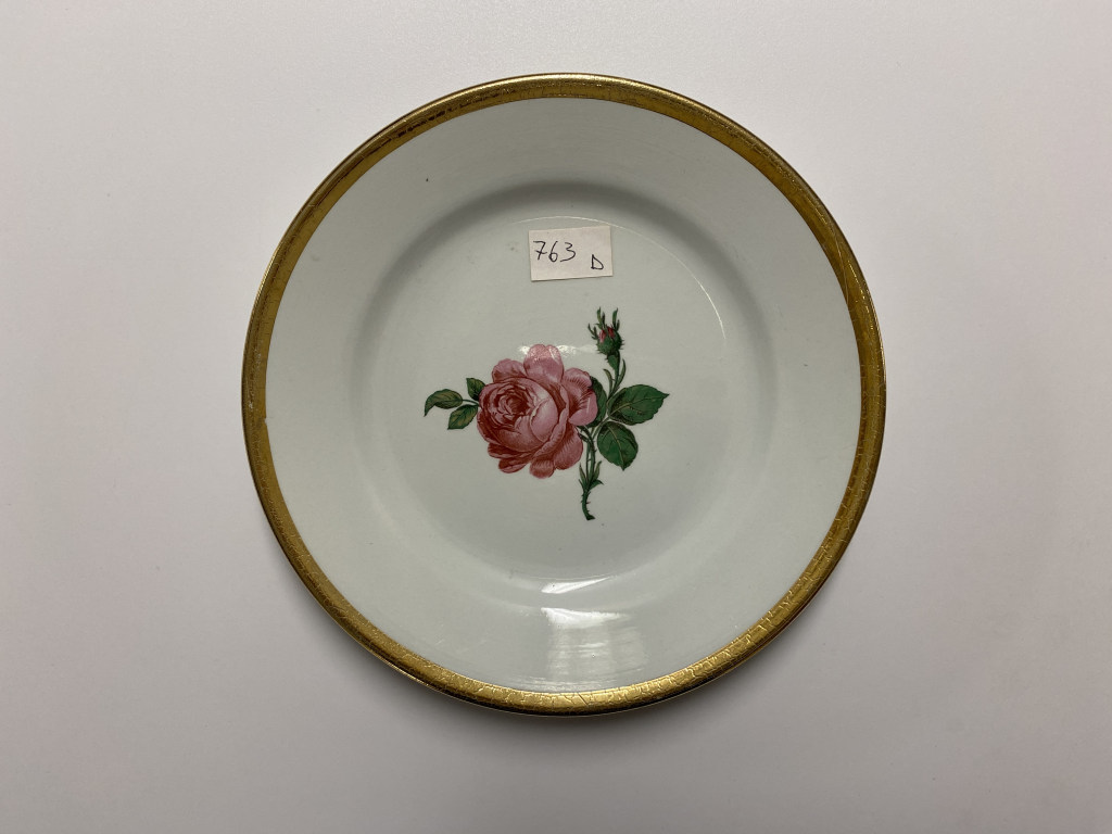 motivi decorativi floreali (piatto piano, opera isolata) - ambito friulano (terzo quarto XX)