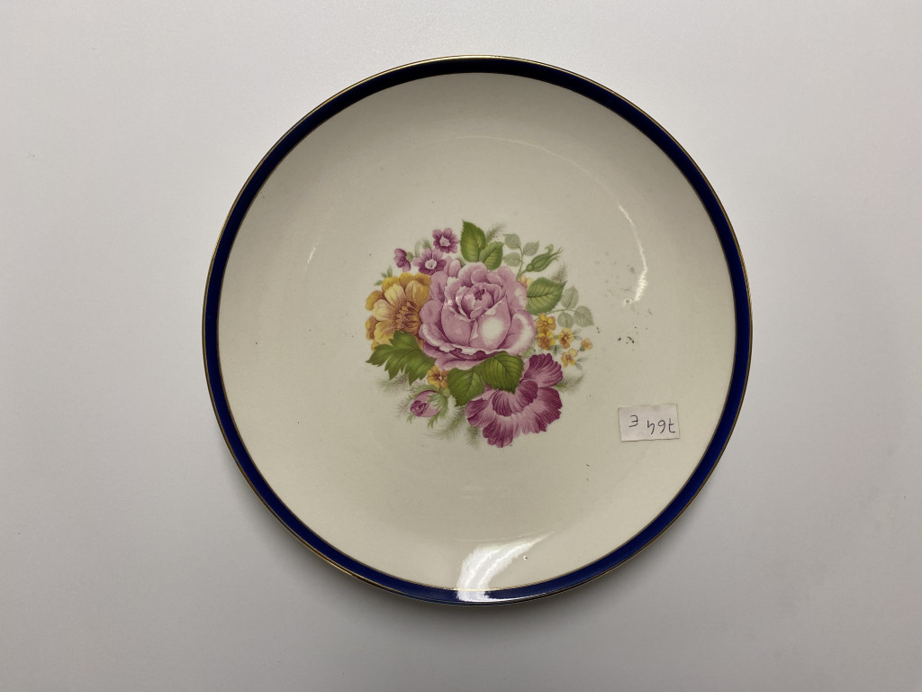 motivi decorativi floreali (piatto piano, opera isolata) - ambito friulano (seconda metà XX)