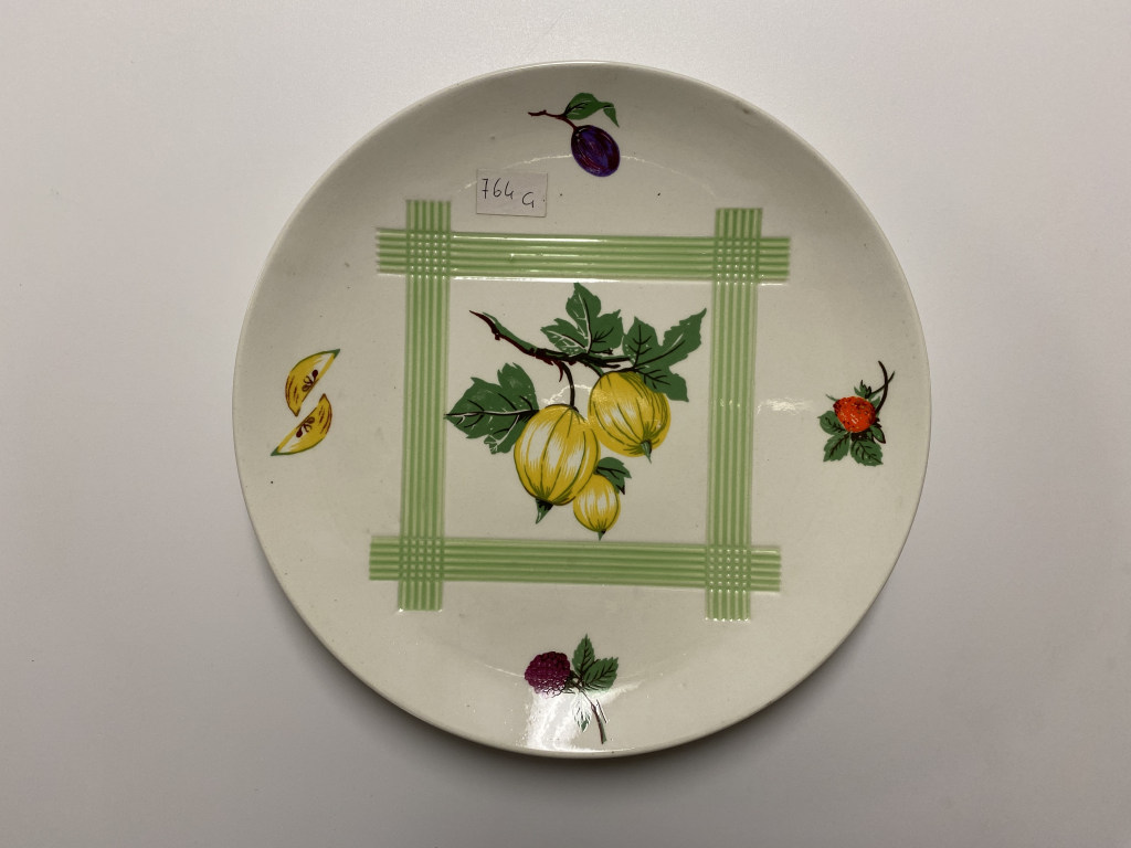 motivi decorativi vegetali, motivi decorativi geometrici, motivi decorativi a intreccio (piatto piano, opera isolata) - ambito friulano (seconda metà XX)