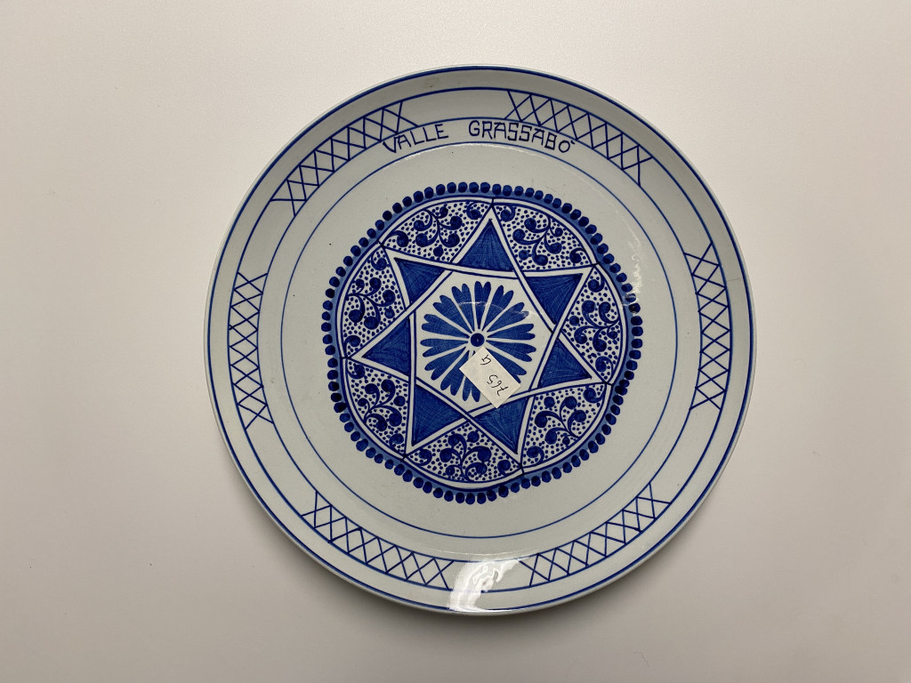 motivi decorativi geometrici (piatto piano, opera isolata) - ambito friulano (terzo quarto XX)