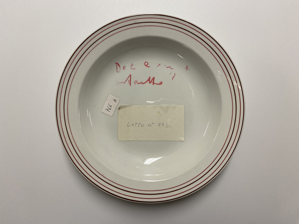 soggetto assente (piatto fondo, opera isolata) - ambito friulano (terzo quarto XX)