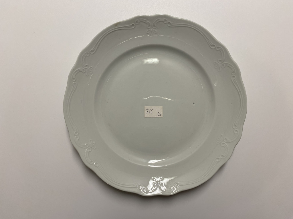 motivi decorativi a rocailles (piatto piano, opera isolata) - ambito friulano (terzo quarto XX)