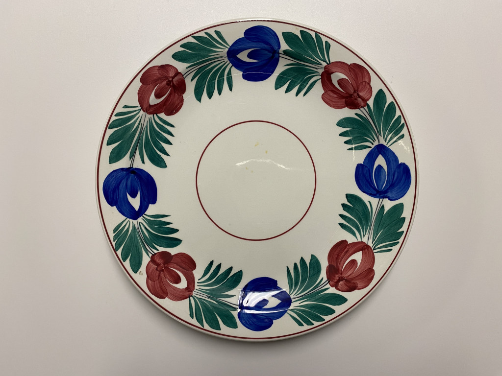 motivi decorativi floreali (piatto piano, opera isolata) - ambito friulano (secondo quarto XX)