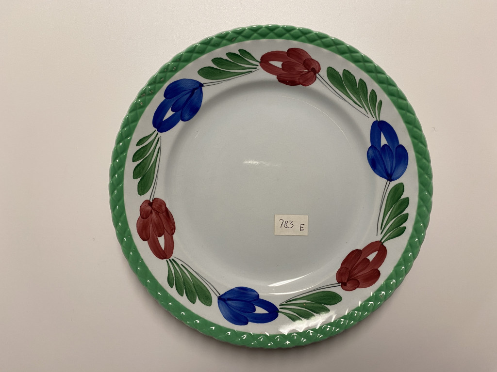 motivi decorativi floreali, motivi decorativi a intreccio (piatto piano, opera isolata) - ambito friulano (terzo quarto XX)