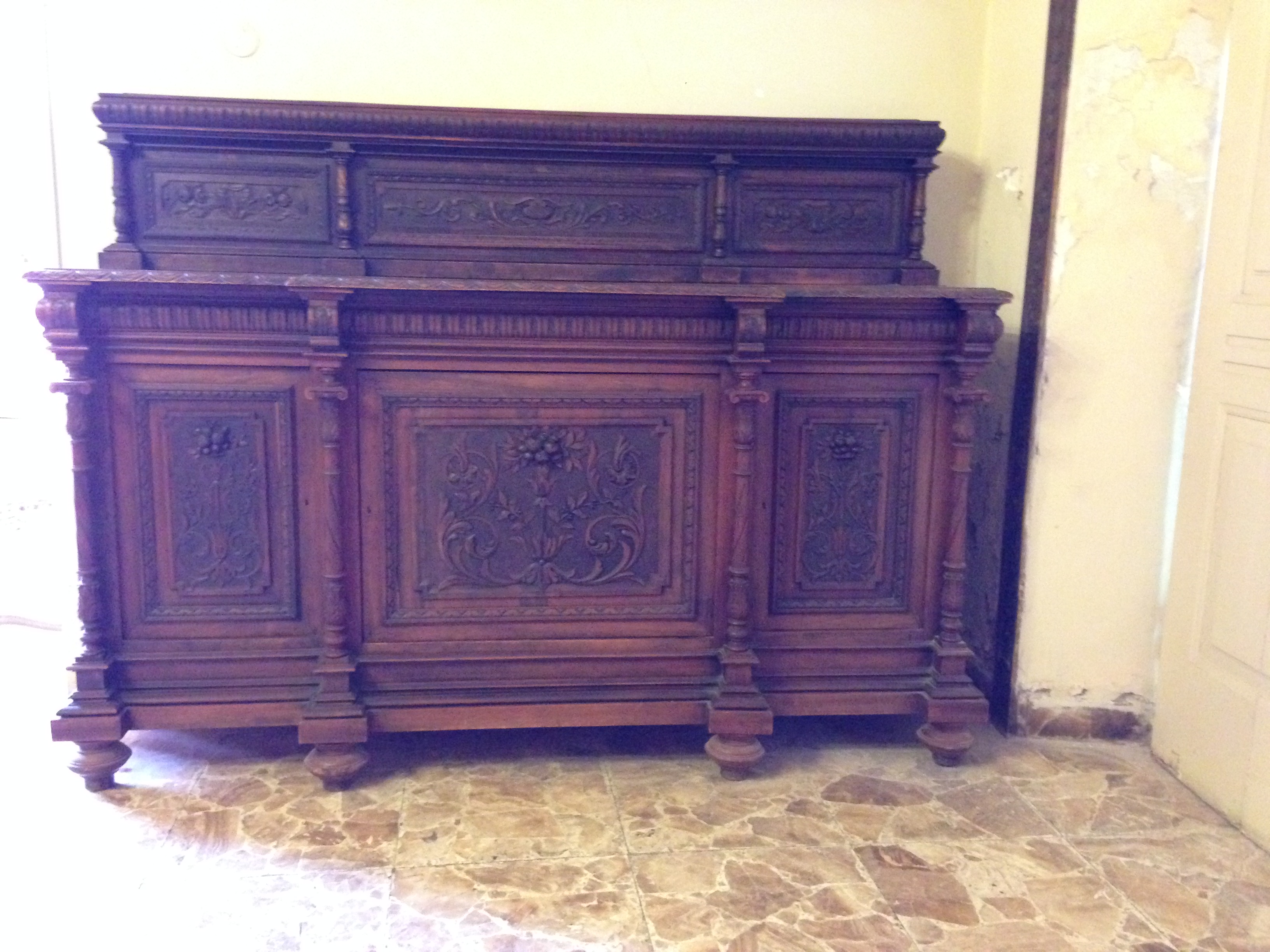 credenzone, elemento d'insieme di Ebanisteria Fratelli Clemente (laboratorio) - ambito sardo (prima metà XX)