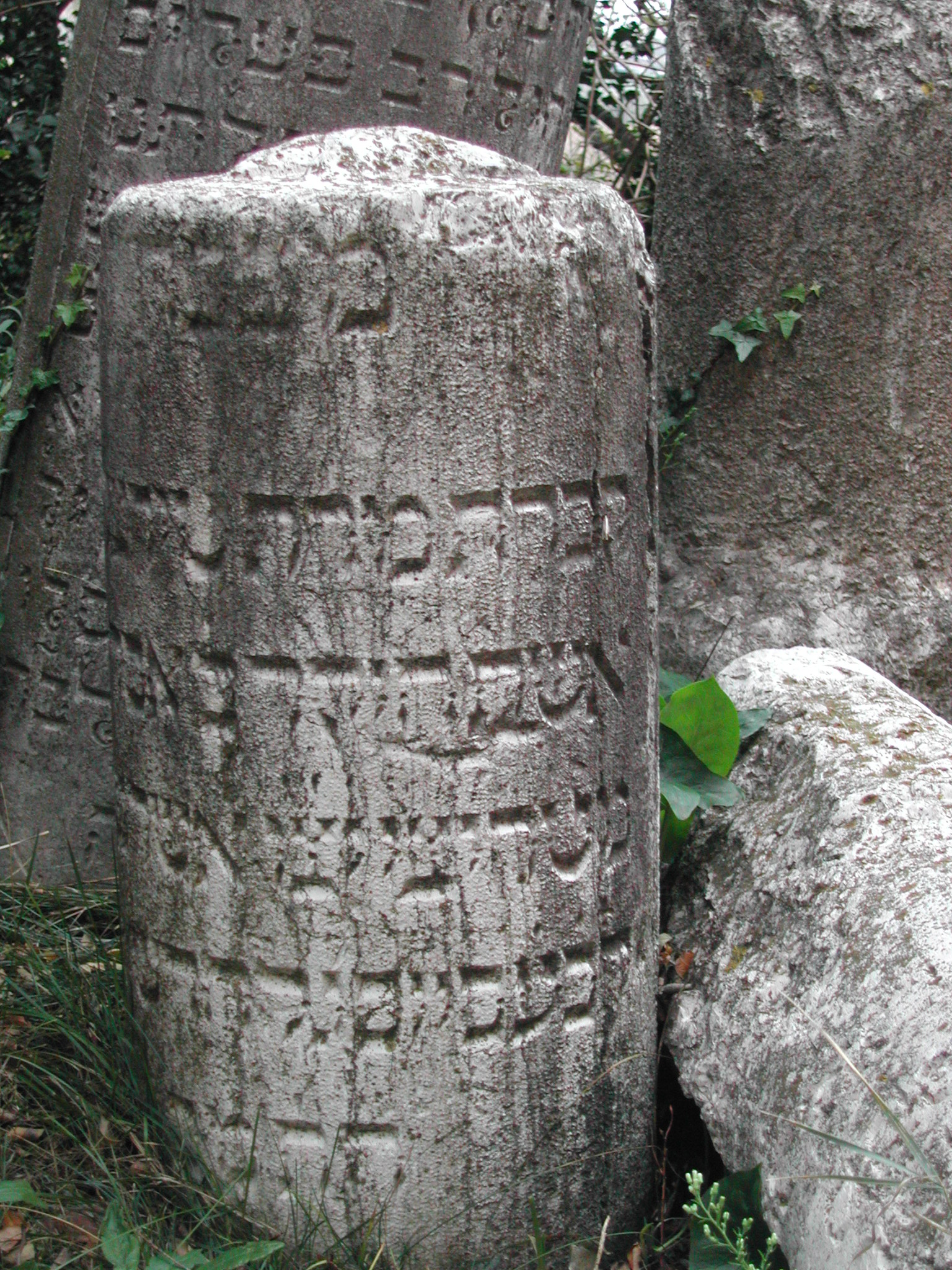 monumento funebre - a cippo - ambito ebraico (fine XVIII)
