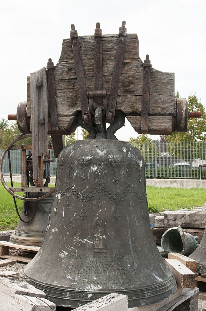 Madonna Immacolata, San Pellegrino, Santo Vescovo, Papa Leone XIII (?) (campana, opera isolata) di Fonderia Lera Lorenzo (sec. XX)