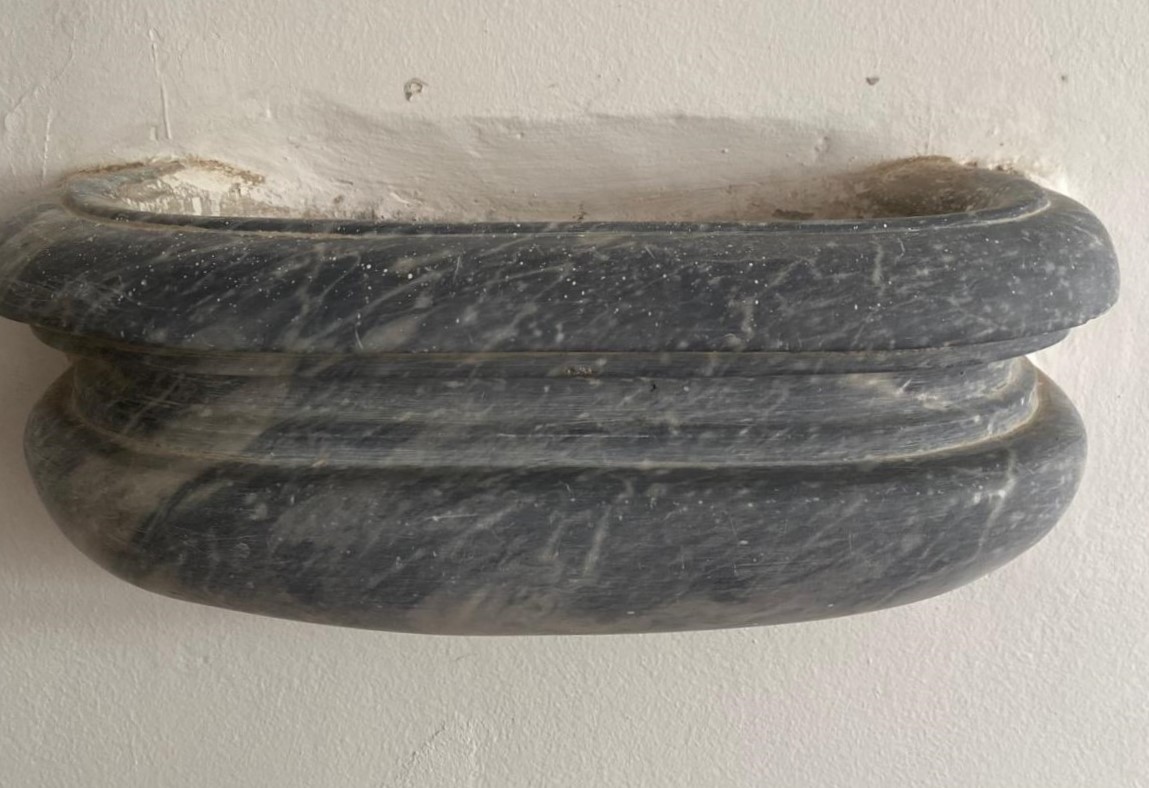 acquasantiera - bottega laziale (prima metà XVII)