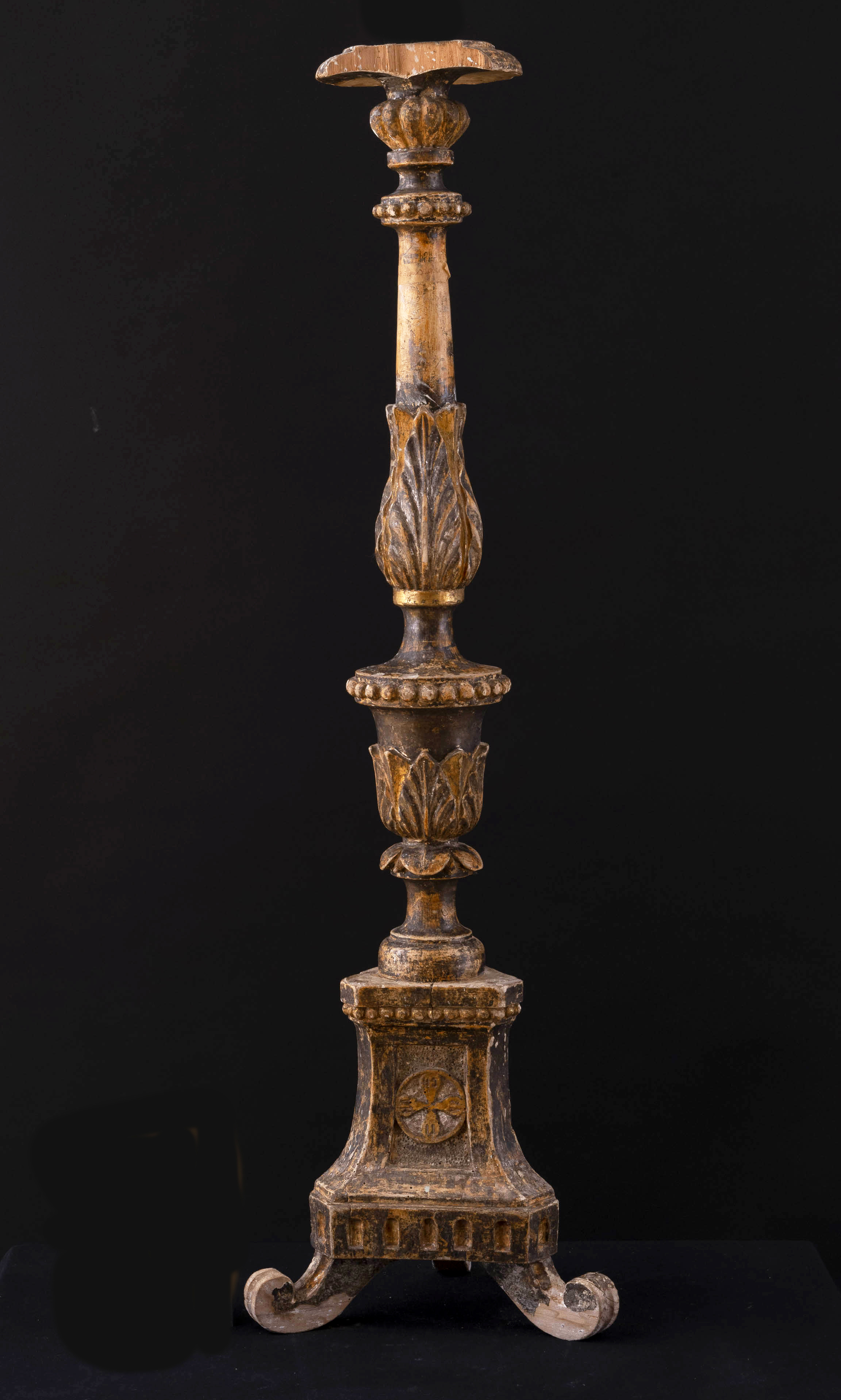 candeliere d'altare, serie - bottega umbra (metà XVIII sec)