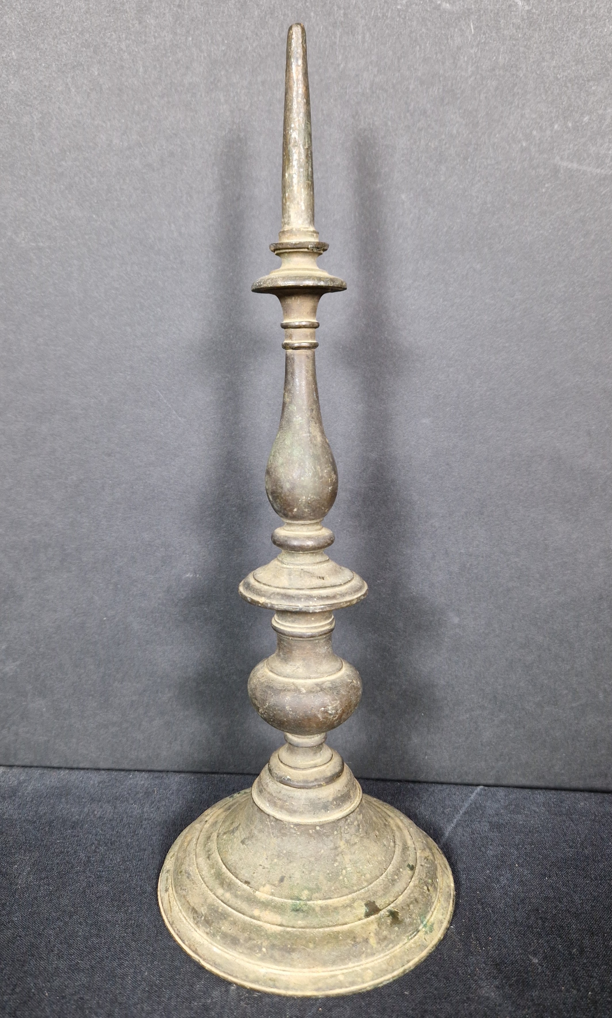 candeliere, opera isolata - bottega umbra (seconda metà XVIII sec)