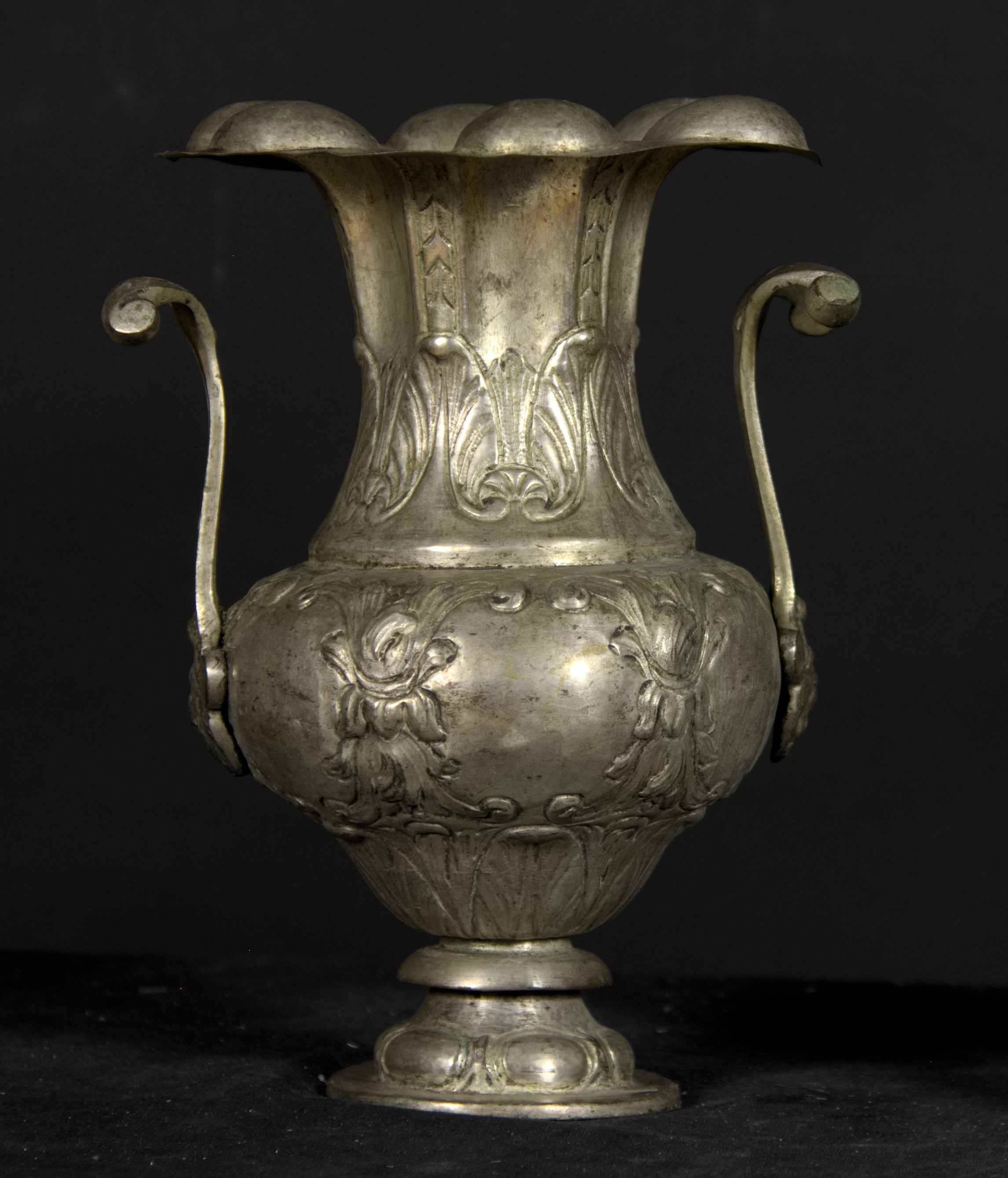 vaso d'altare, coppia - bottega umbra (seconda metà XVIII sec)