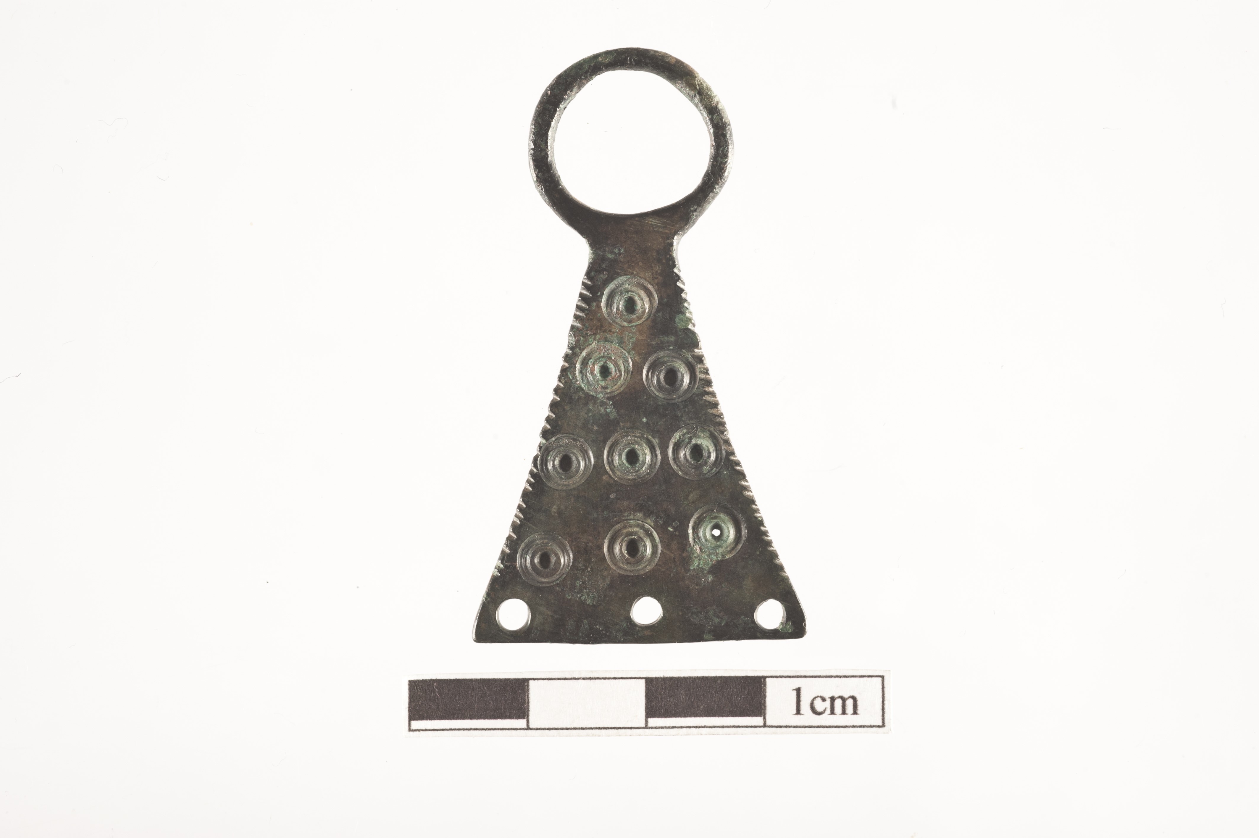 pendaglio triangolare - ambito veneto (SECOLI/ ARCHI DI SECOLI/ VI a.C.-IV a.C)