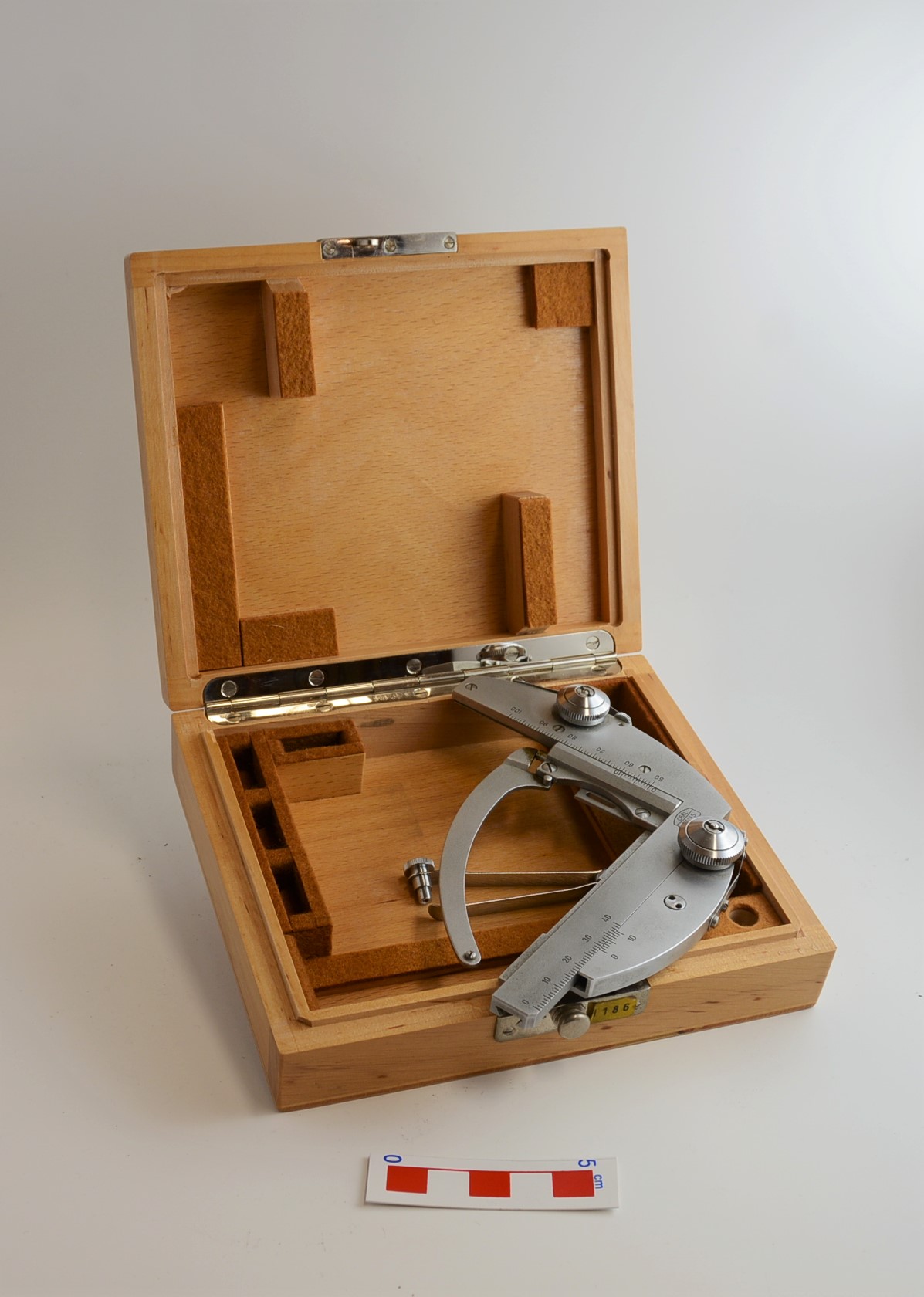 contapunti manuale, da microscopio di Carl Zeiss (officina) (seconda metà XX secolo)