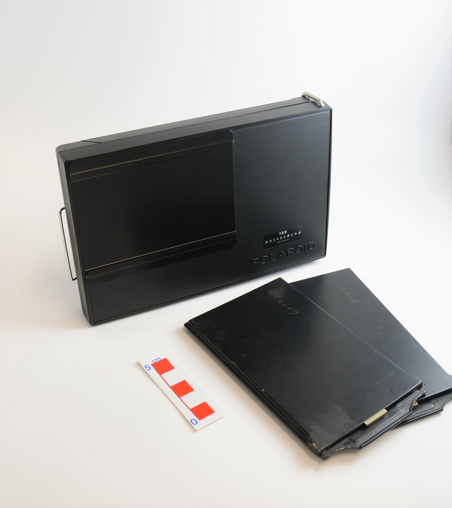 macchina fotografica, Polaroid Hasselblad 100 di Victor Hasselblad (officina) (seconda metà XX secolo)