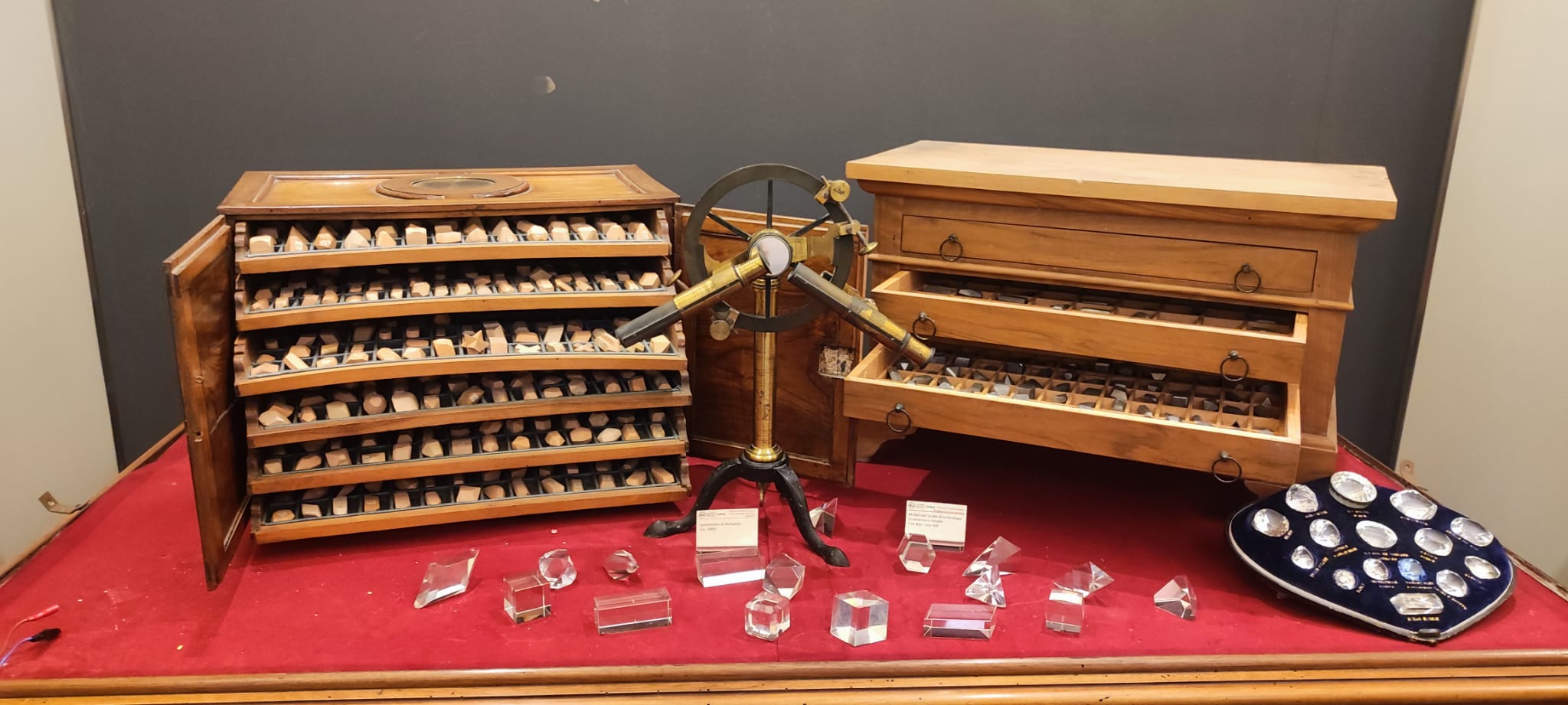 set di modellini, per lo studio della mineralogia di Desfontaines à Paris (officina), Jean-Baptiste Romé de l’Isle (fine/ inizio XIX-XX secolo)