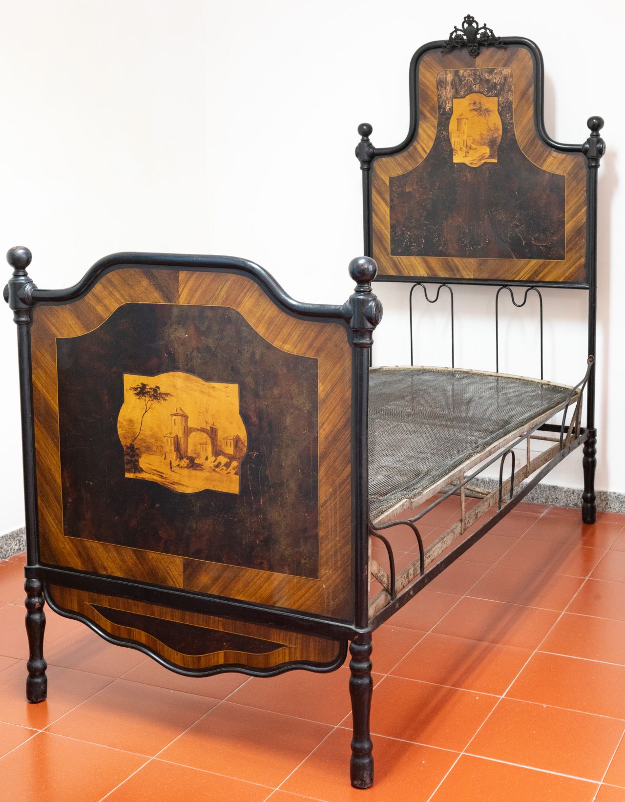 letto, ARREDI E SUPPELLETTILI/ MOBILI - ambito italiano