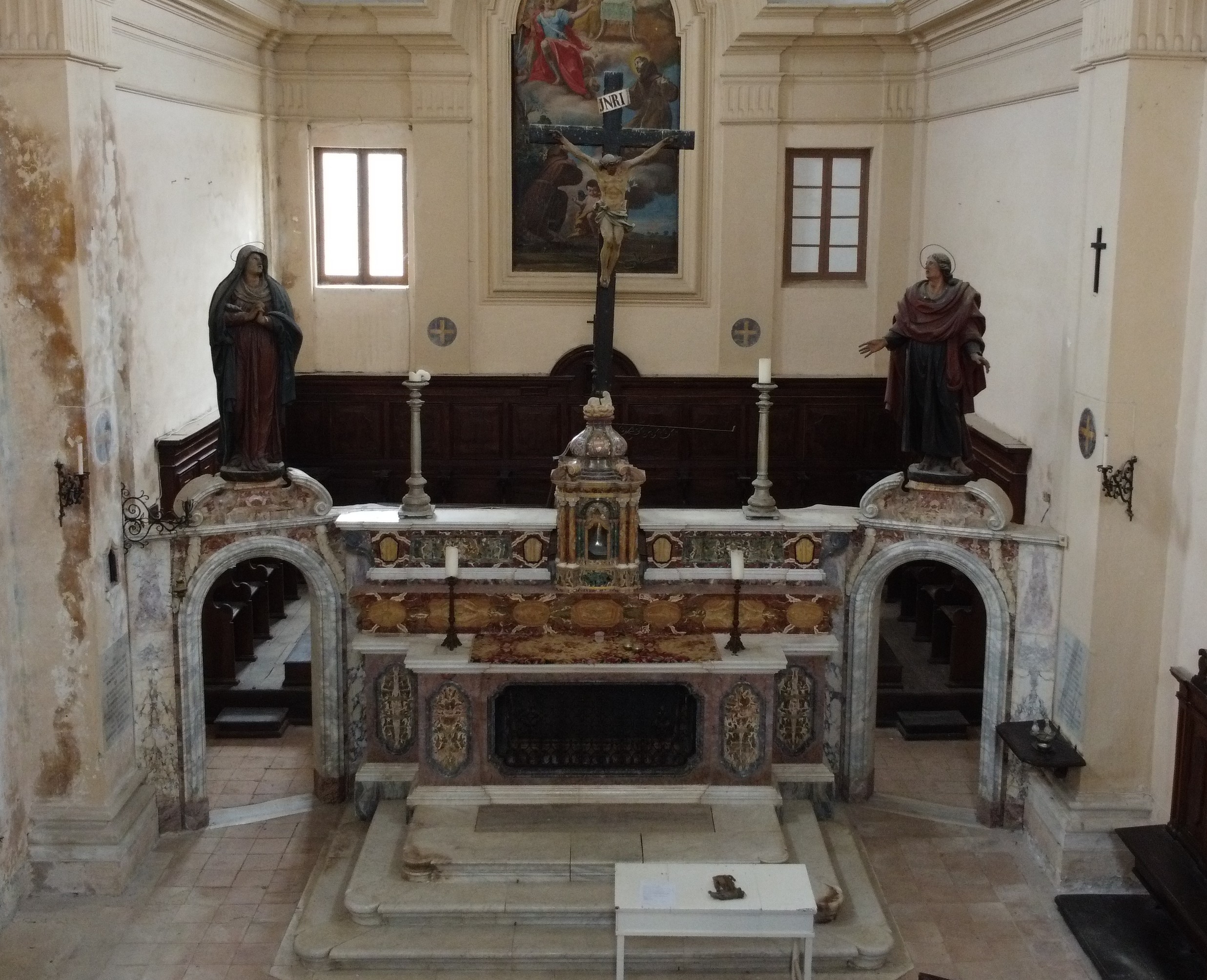 altare maggiore, elemento d'insieme di Fra Antonio da Roma, Fra Lorenzo da Roma (metà XVIII)