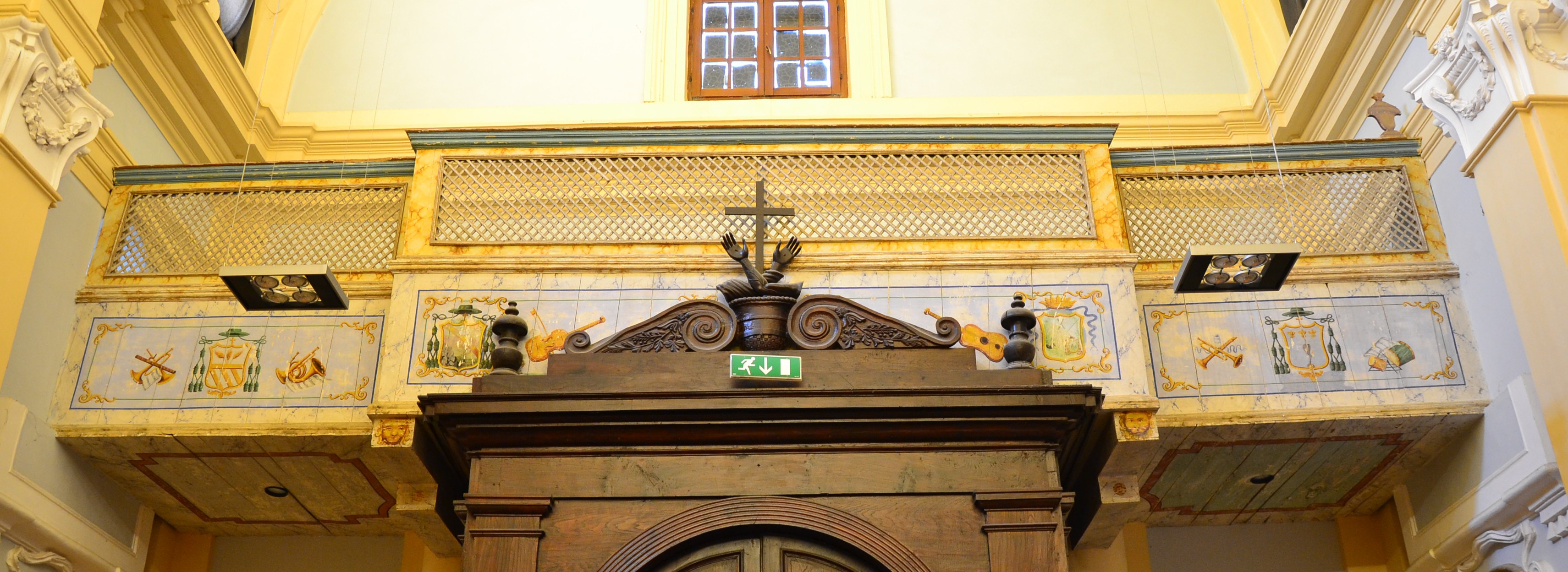 Stemmi prelatizi (cantoria) - bottega laziale (terzo quarto XVIII)