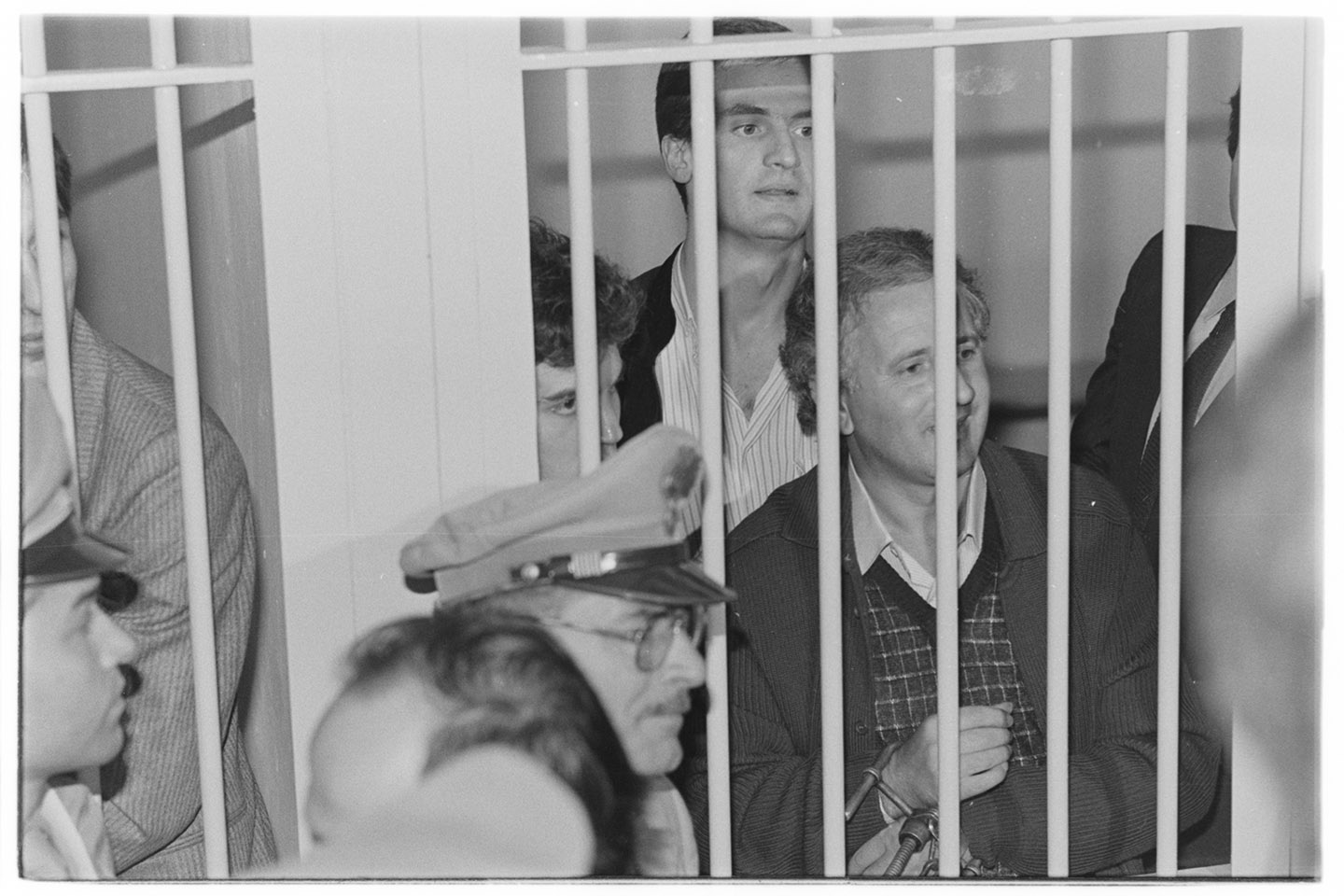 maxi processo NCO - Cutolo, Raffaele + affiliati (negativo, insieme) di Alfa Press Service s.n.c. – Agenzia Fotogiornalistica (seconda metà XX)