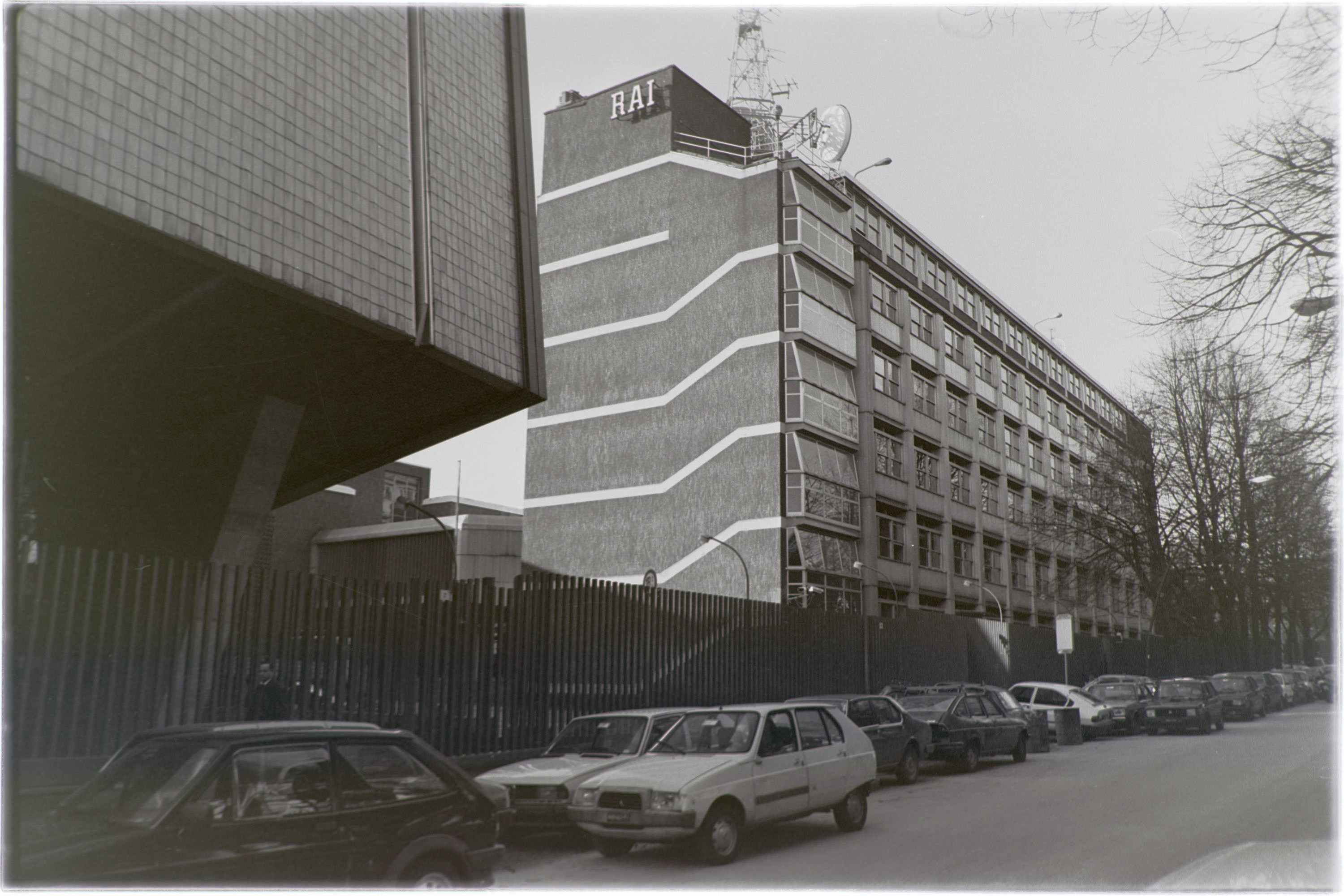 Napoli - Edifici - Centro di produzione RAI (negativo, insieme) di Alfa Press Service s.n.c. – Agenzia Fotogiornalistica (anni ottanta XX)